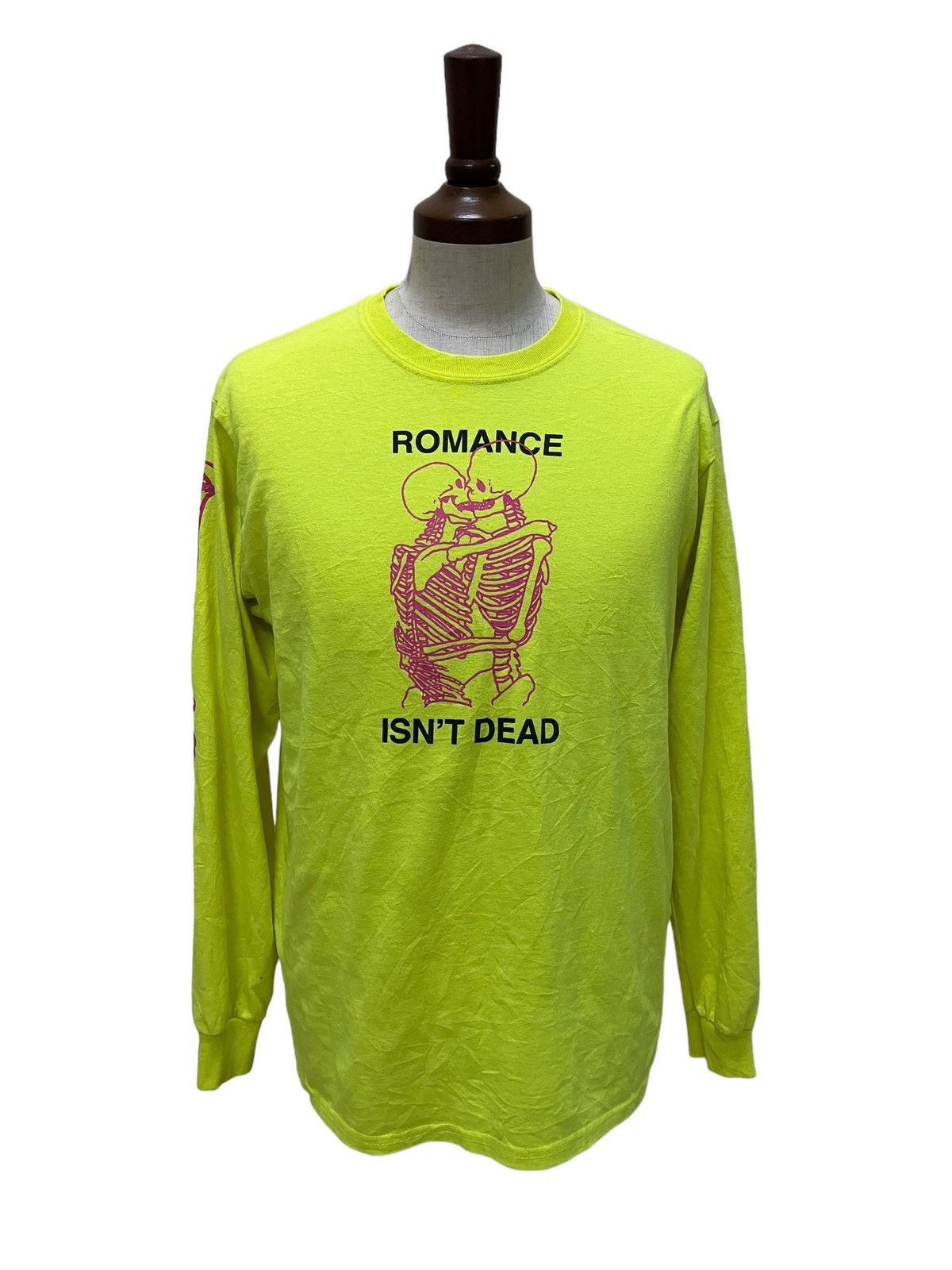 Japanese Brand Japanese Brand Fashion Nova Romance isn’t Dead Size US M / EU 48-50 / 2 - 1 Thumbnail