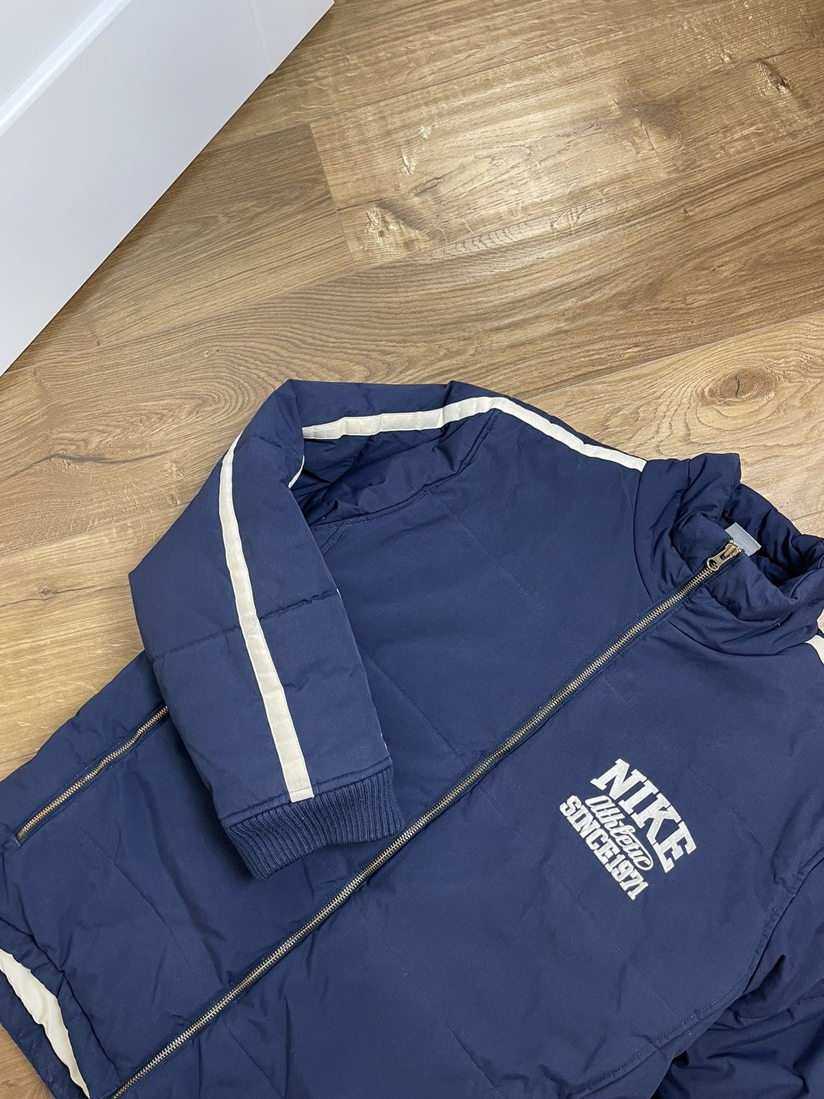 Nike Vintage Nike Y2K Style Athletic 1971 Blue Puffer Jacket Size US M / EU 48-50 / 2 - 6 Thumbnail