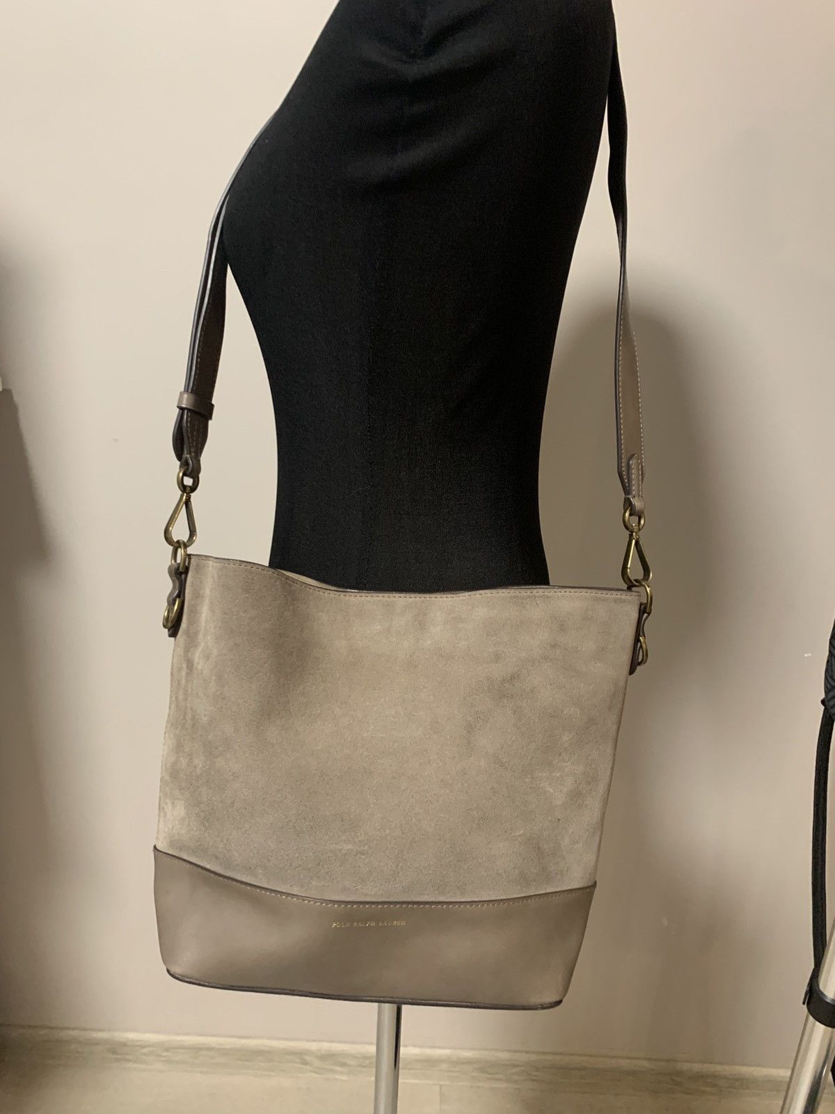 Polo Ralph Lauren Polo Ralph Lauren Tote Handbag Beige in Taupe Suede Size ONE SIZE - 3 Thumbnail