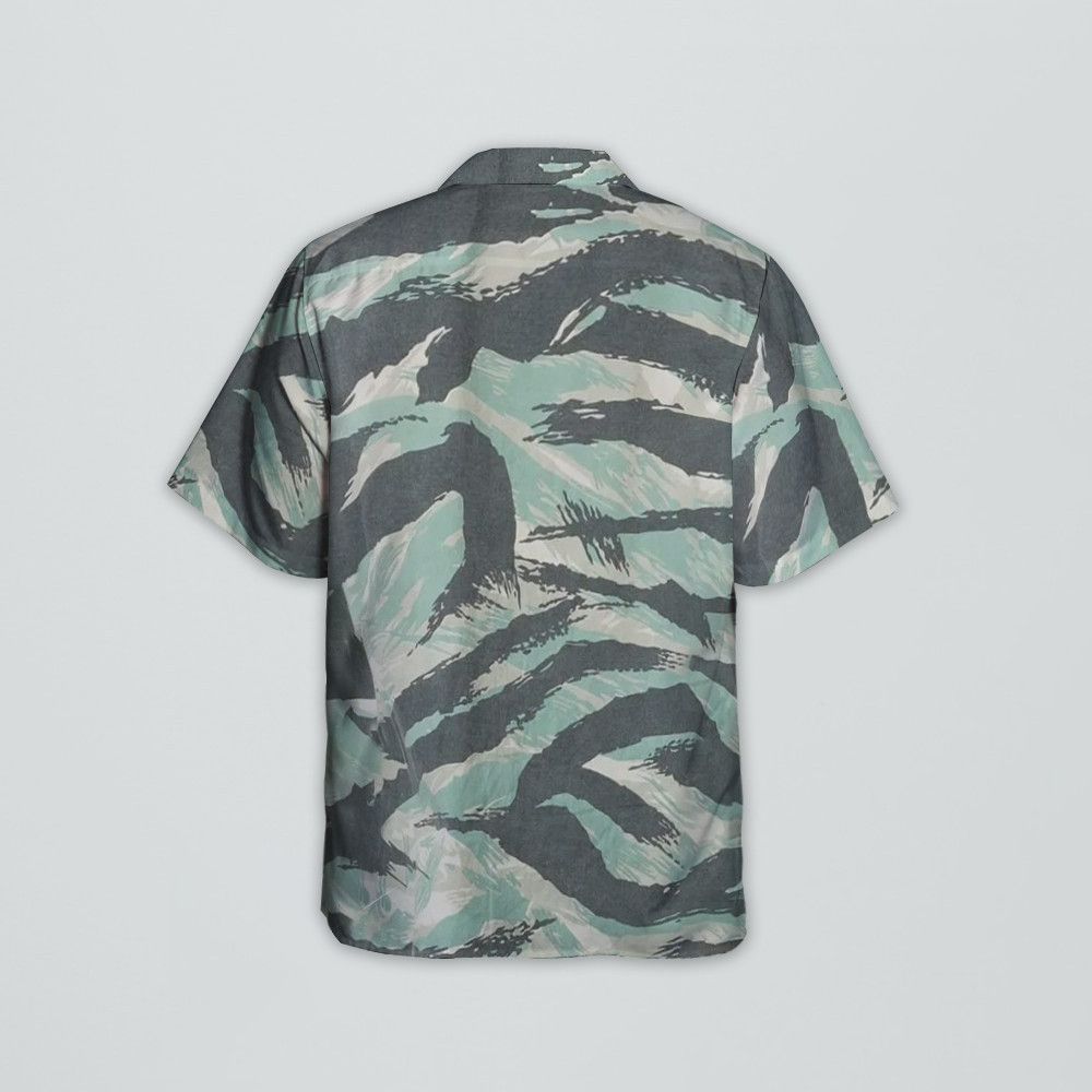Designer Camouflage-Print Short-Sleeve Shirt — Street-Ready Style Size US S / EU 44-46 / 1 - 4 Thumbnail