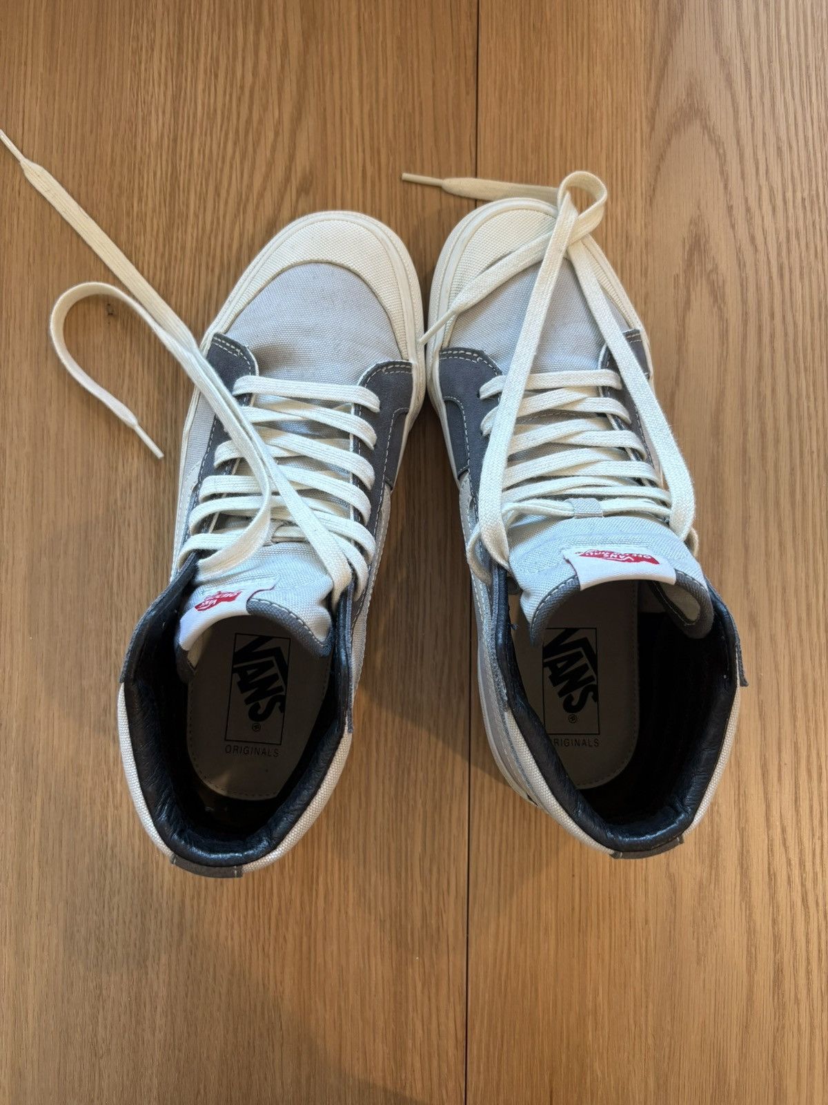 Vans Vans Sk8 Hi Size US 8 / EU 41 - 2 Thumbnail