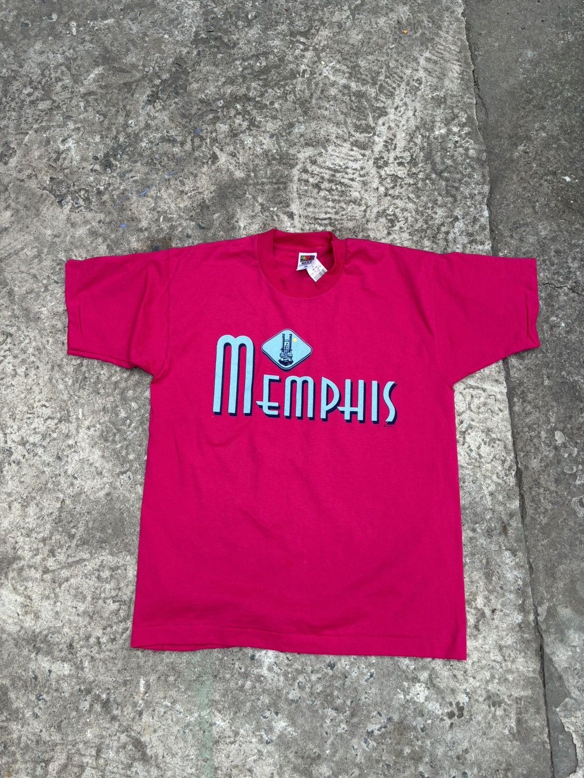 Vintage Deadstock Vintage Memphis Tennessee Pink Tee Size US L / EU 52-54 / 3 - 1 Thumbnail