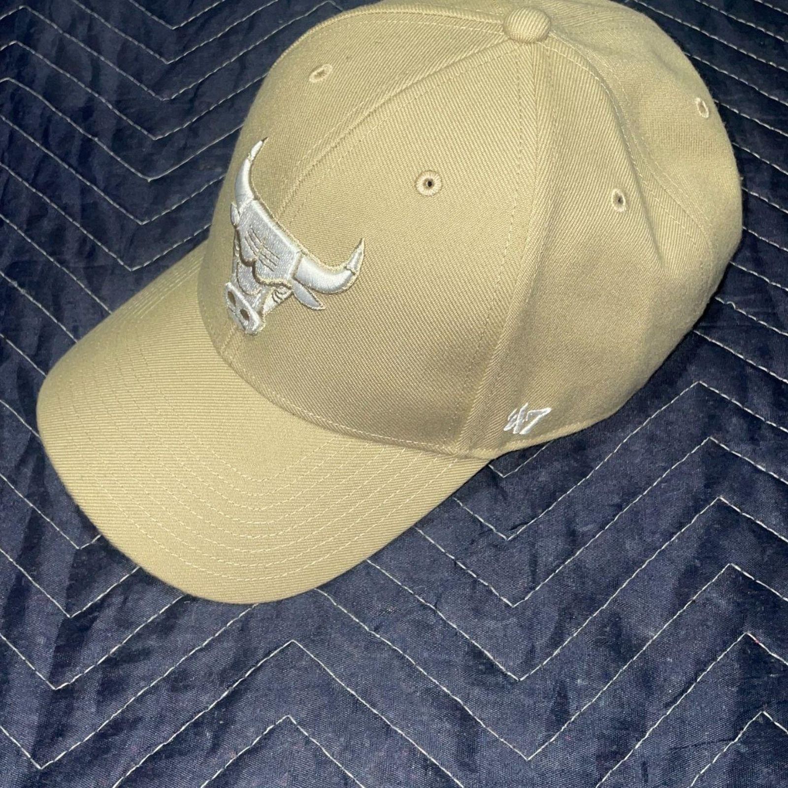 47 Beige Chicago Bulls Cap Size ONE SIZE - 1 Thumbnail