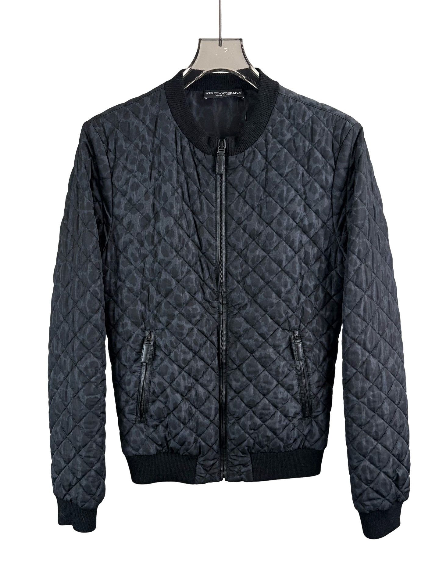 Dolce & Gabbana Dolce & Gabbana Leopard Quilted Bomber Jacket 46 Size US S / EU 44-46 / 1 - 1 Thumbnail