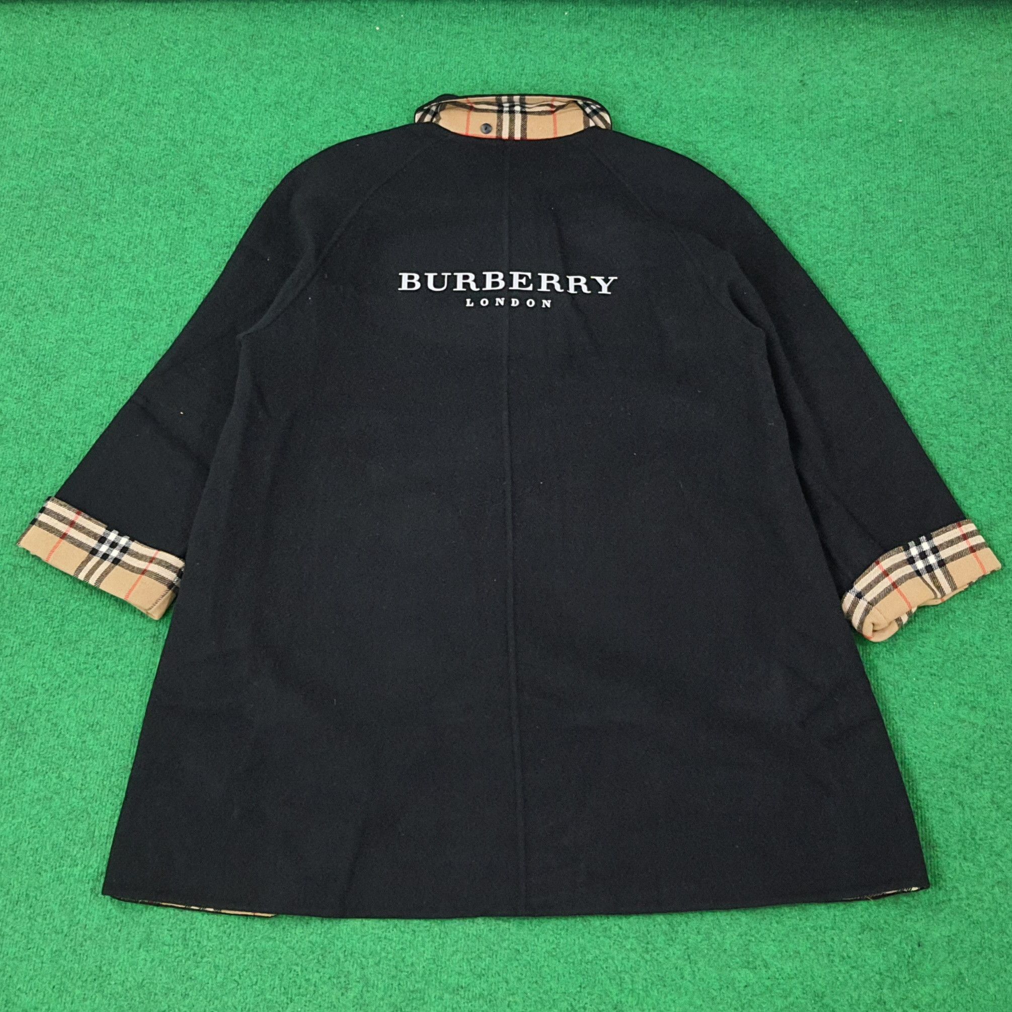 Burberry Vintage Burberrys' Nova Check Custom Logo Jacket C245N7 Size US L / EU 52-54 / 3 - 1 Thumbnail