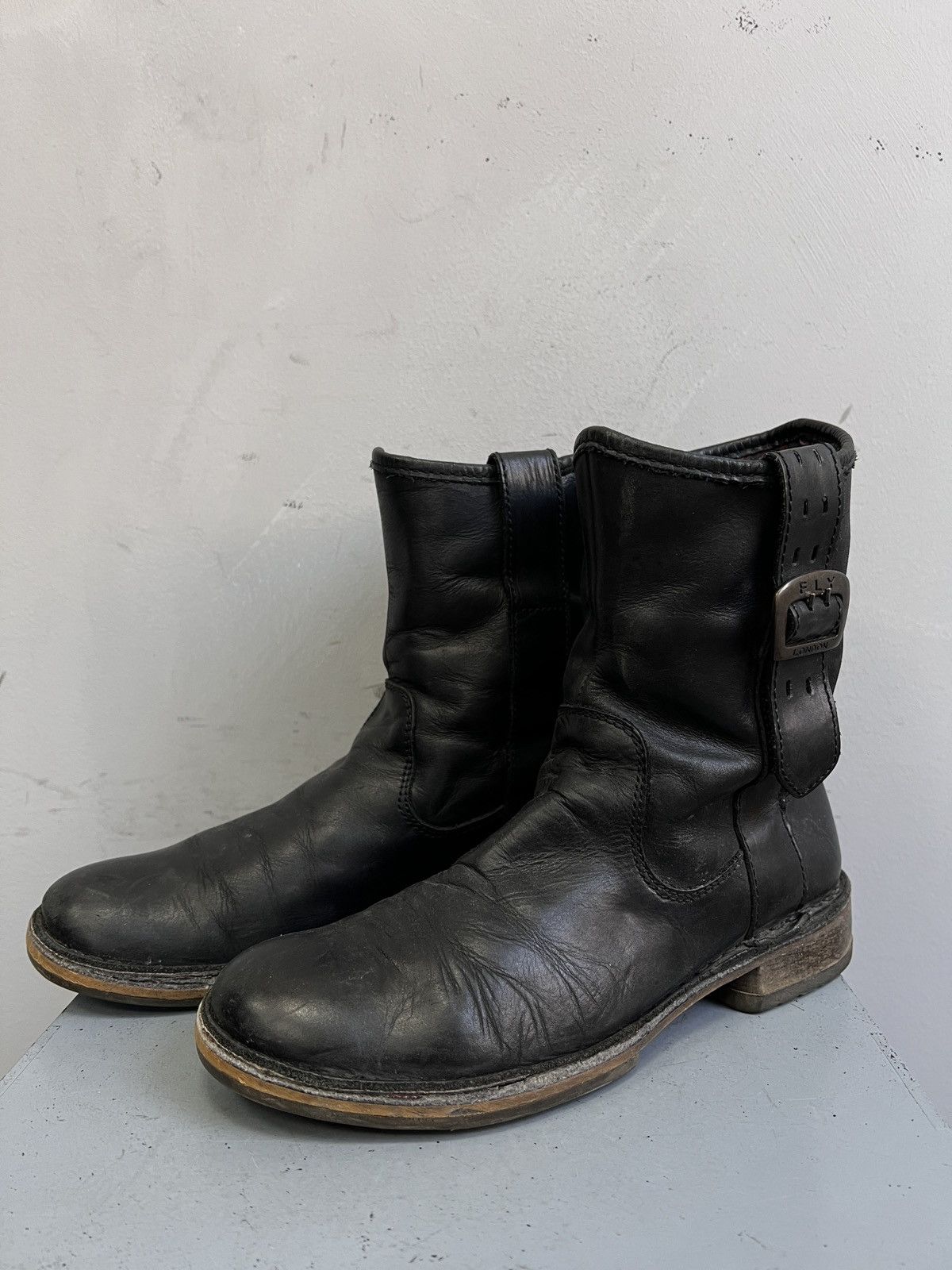 Fly London Fly London black platform boots retro gothic style Size US 8 / IT 38 - 5 Thumbnail