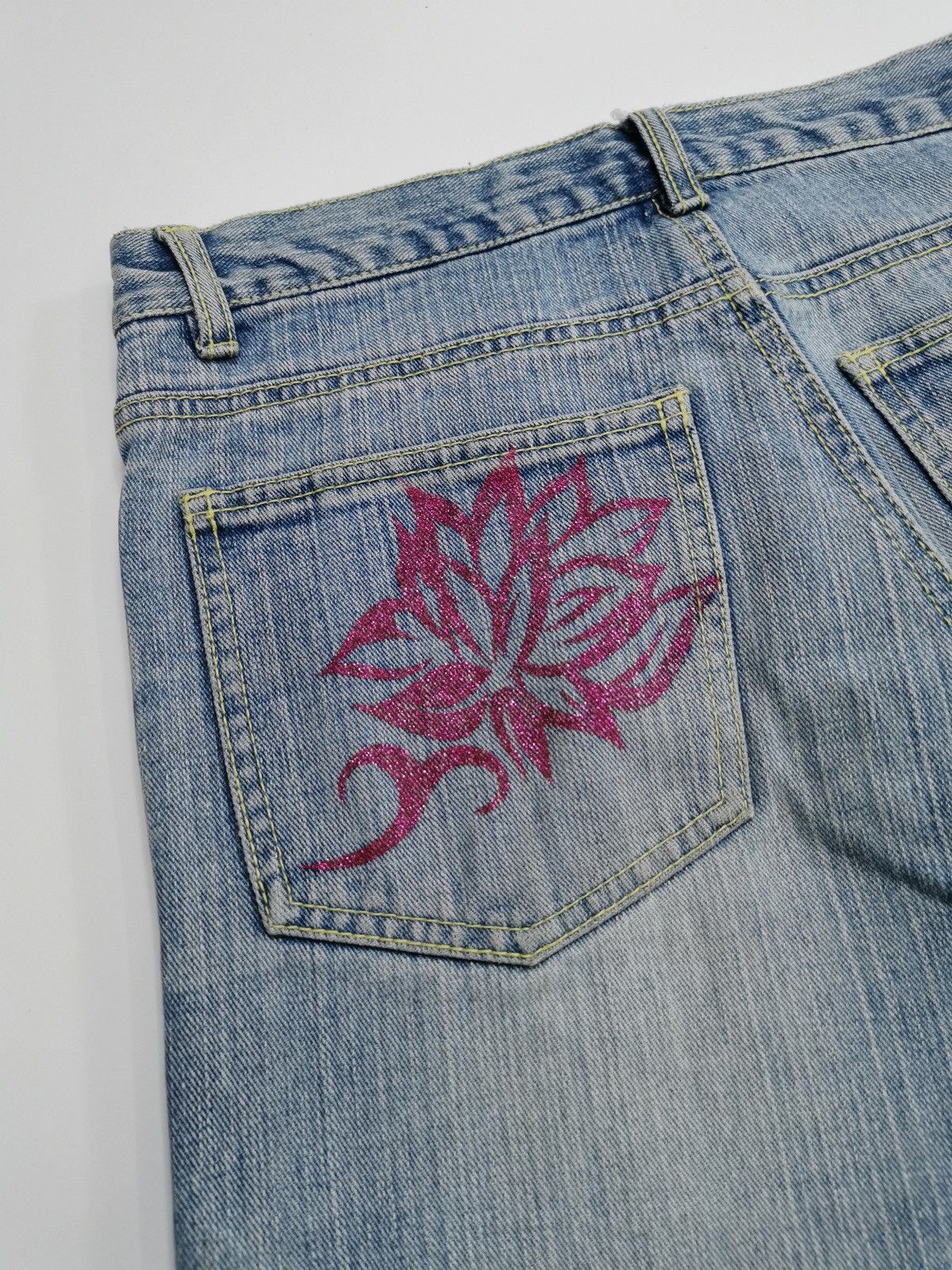 Le Grande Bleu (L.G.B.) Madonnalily Christianity Jude Bloom Prints Denim Jeans Size US 29 - 9 Thumbnail