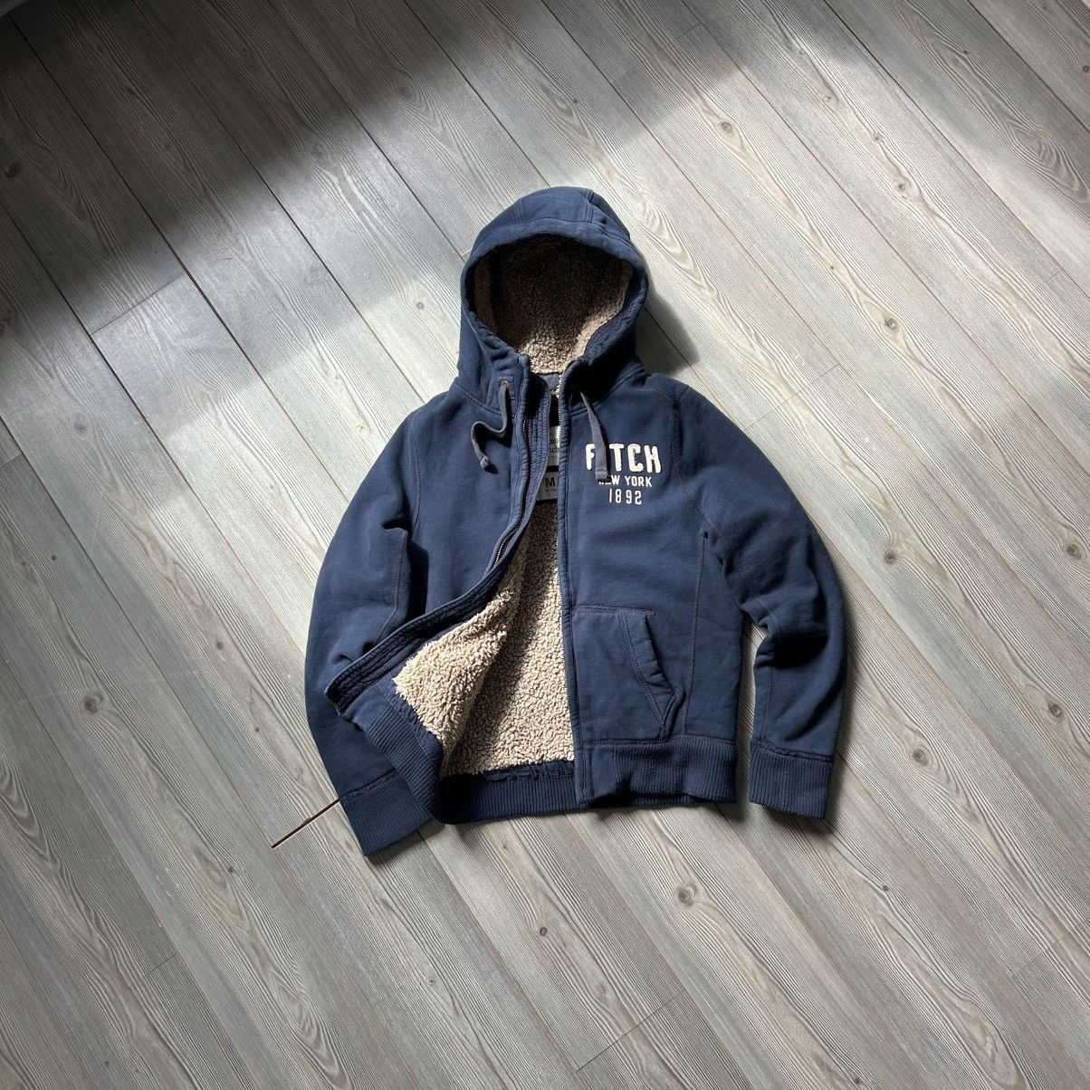 Abercrombie & Fitch Vintage Y2K Abercrombie& Fitch Wolf Heavy Zip Hoodie Jacket Size US M / EU 48-50 / 2 - 1 Thumbnail
