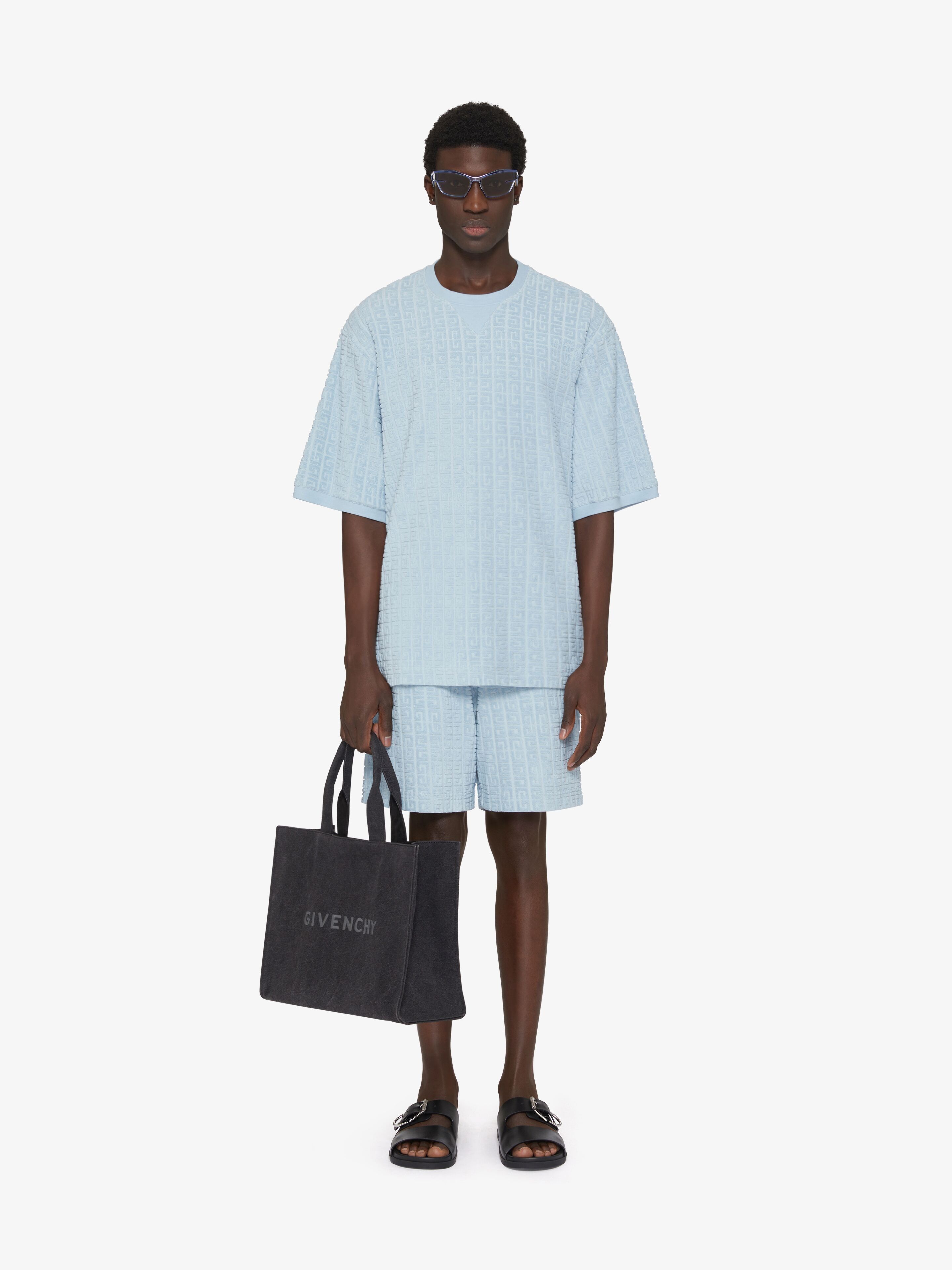 Givenchy o1srvl11e0725 New Borad Shorts in Blue Size US 34 / EU 50 - 2 Thumbnail