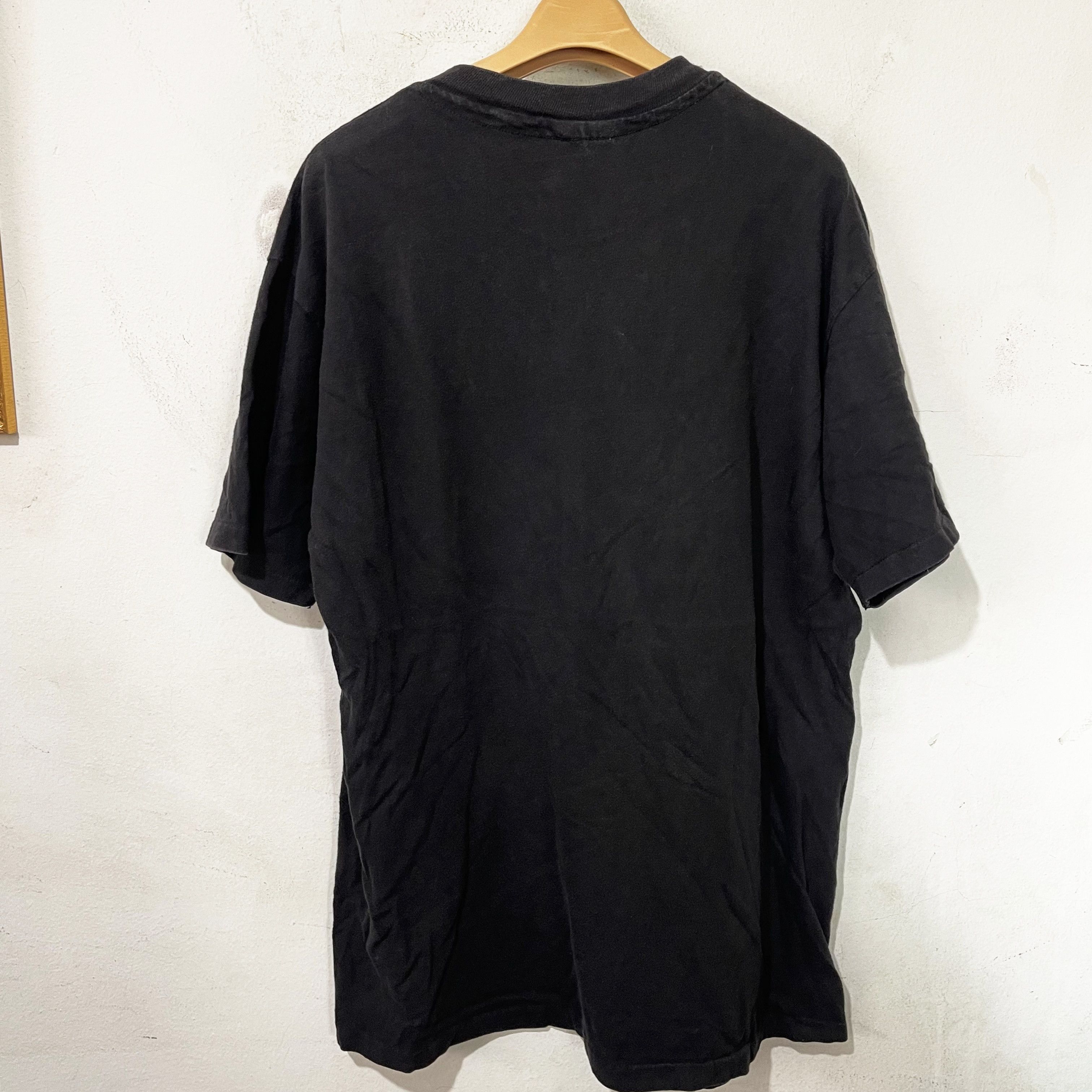 Hanes Vintage 90s Hanes Plain Black Blank T-Shirt Size US L / EU 52-54 / 3 - 2 Thumbnail