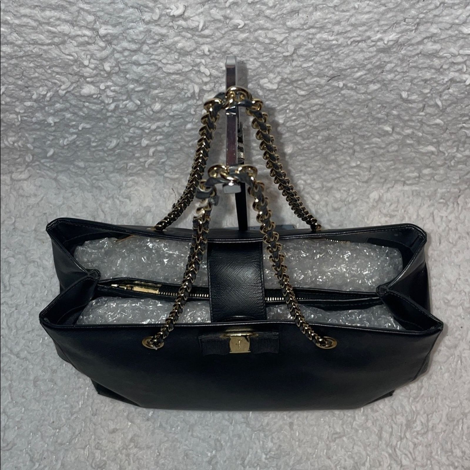 Salvatore Ferragamo Ferragamo Melike Vara Bow Leather Tote Black Size ONE SIZE - 8 Thumbnail