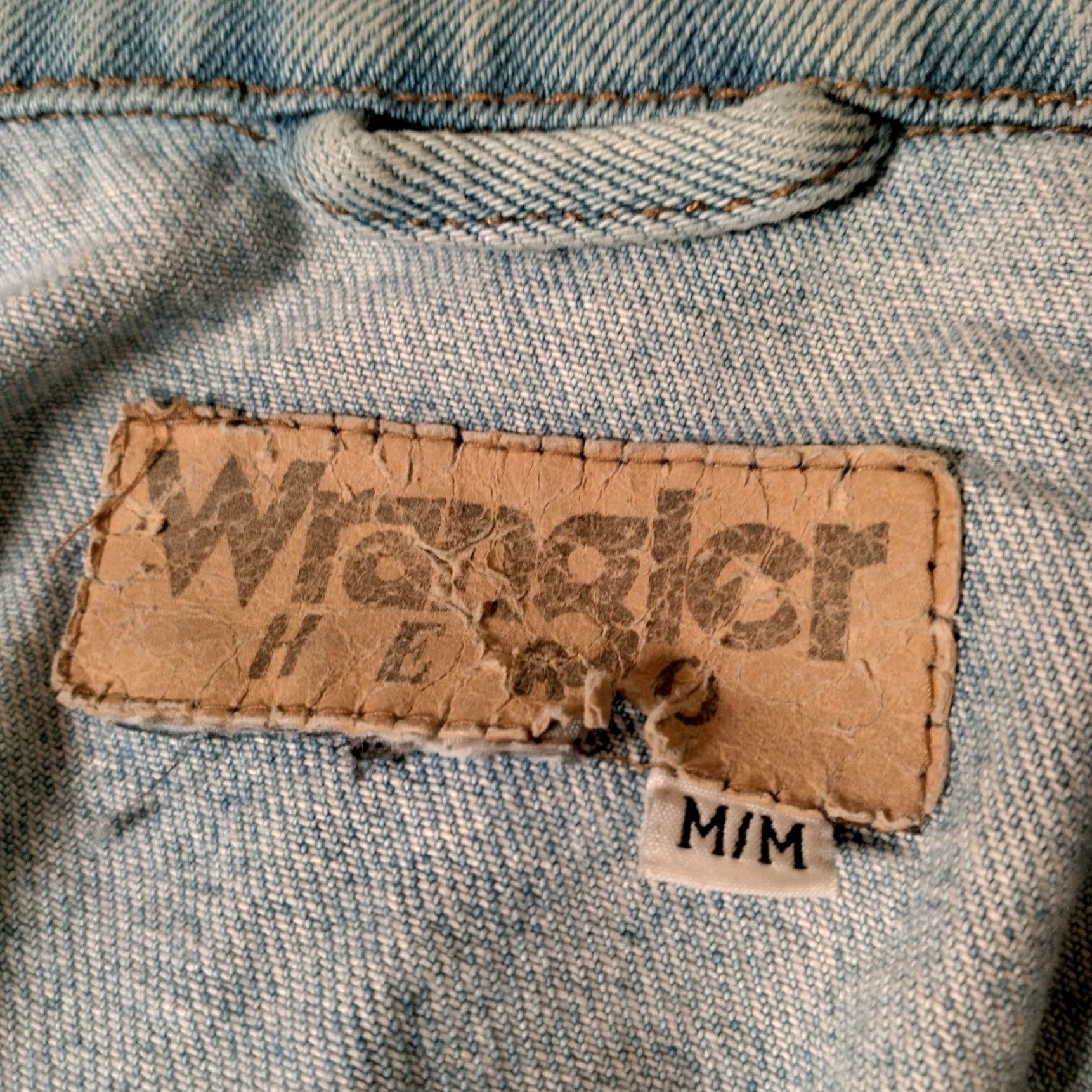 Wrangler VINTAGE Wrangler Hero Jean Jacket Men Medium Blue Denim Casual Trucker Jacket Fall Winter Seasonal Size US 31 - 7 Thumbnail