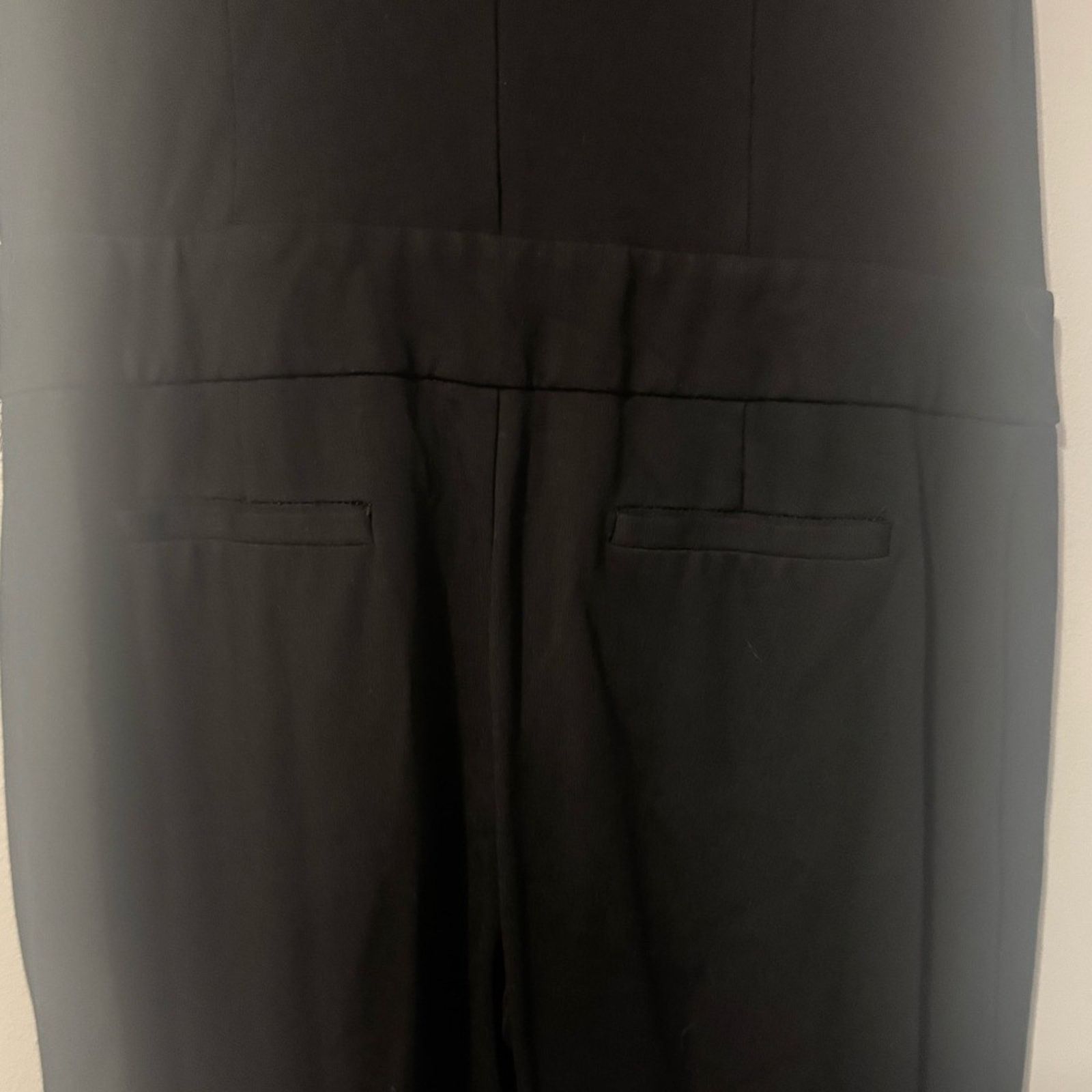 Bebe Bebe Black Sleeveless Zip Front Jumpsuit size large Size 32" / US 10 / IT 46 - 8 Thumbnail