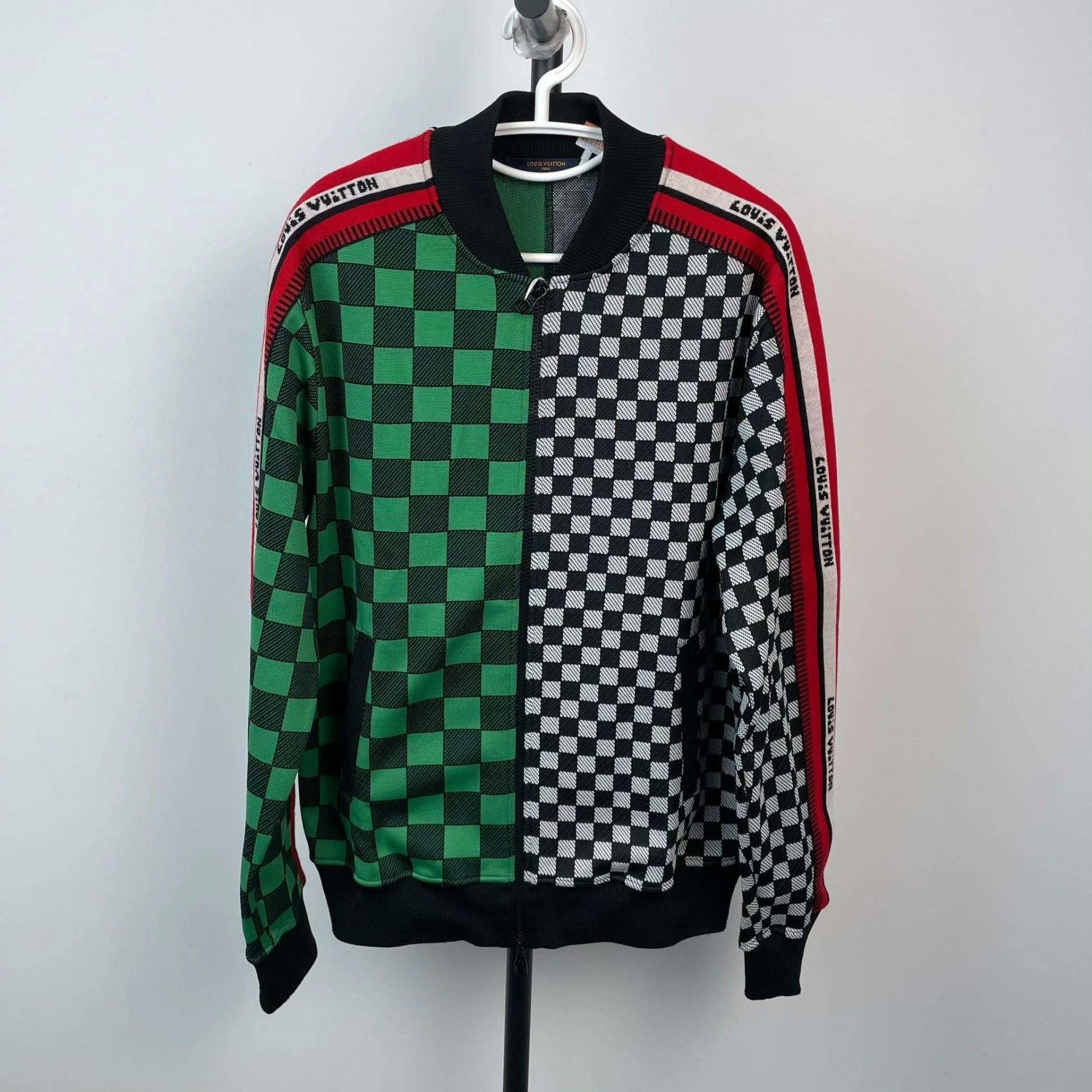 Louis Vuitton Louis Vuitton Plaid Green Light Jacket M Men Size US M / EU 48-50 / 2 - 1 Thumbnail