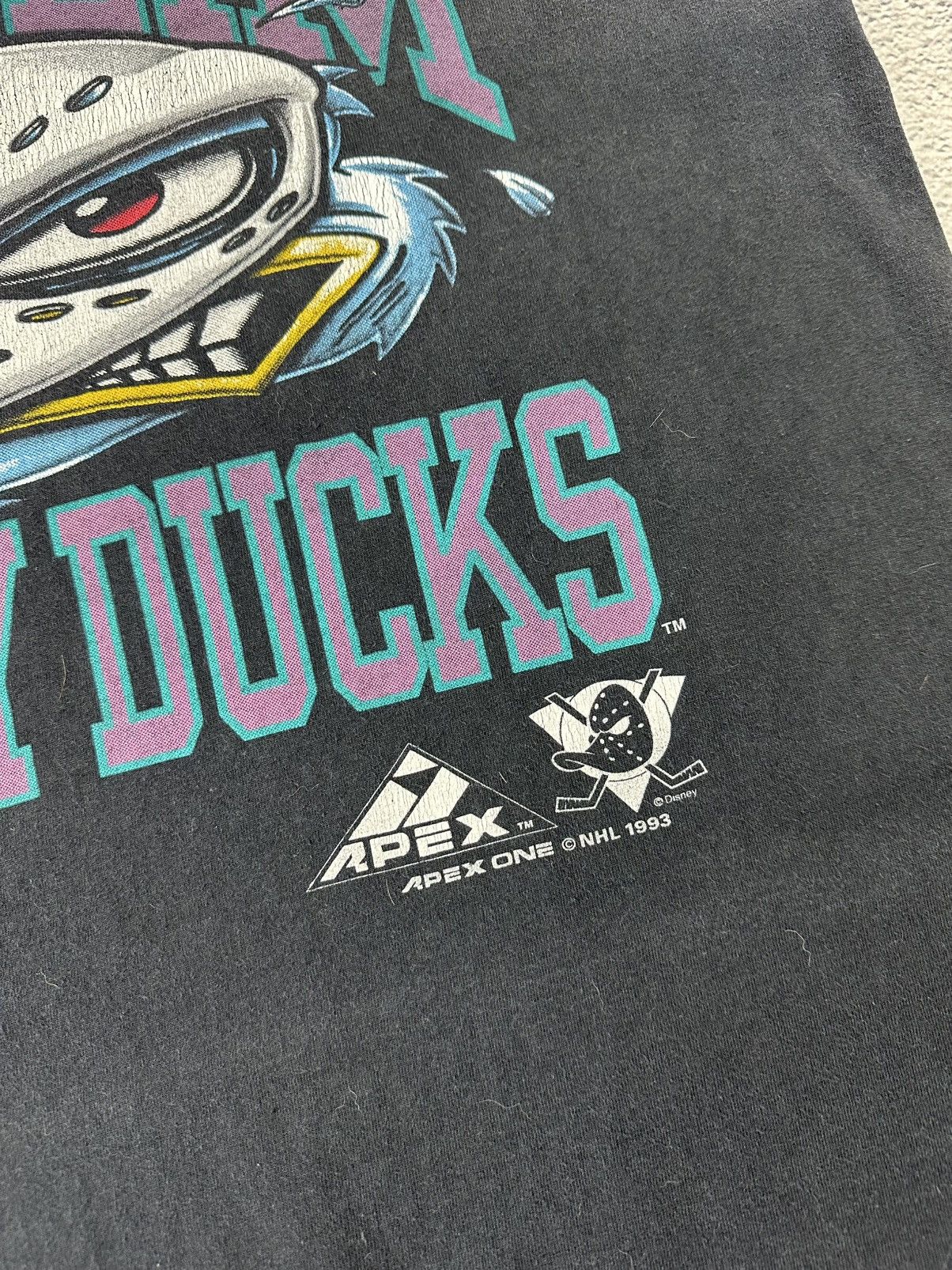Apex One Vintage 1993 Anaheim Mighty Ducks T-Shirt Apex One NHL USA Size US XL / EU 56 / 4 - 7 Thumbnail