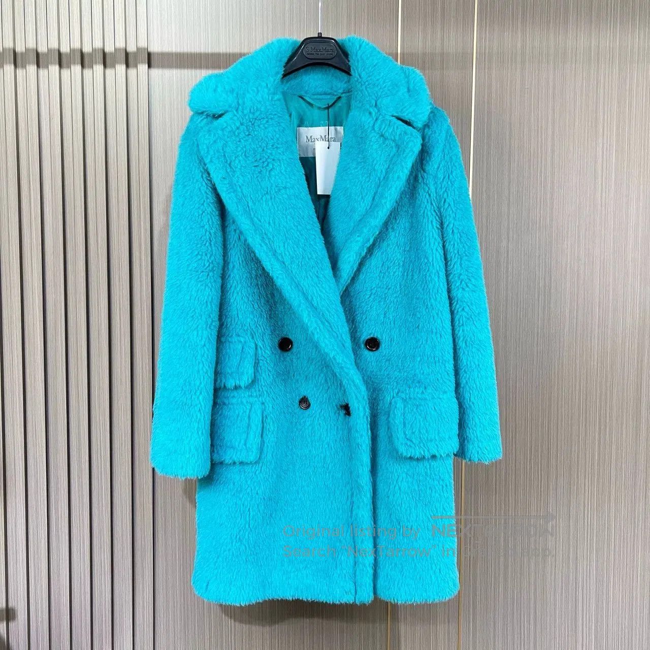 Max Mara Maxmara Turquoise Teddy Fur Coat. Size XXS / US 00 / IT 34 - 1 Thumbnail