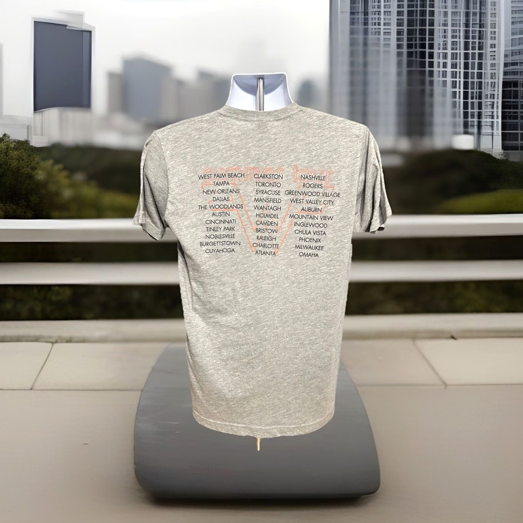 Tultex Weezer Summer 2018 Tour Shirt Men Medium Gray Short Sleeve Double Sided Tultex - Vintage Size US M / EU 48-50 / 2 - 5 Thumbnail