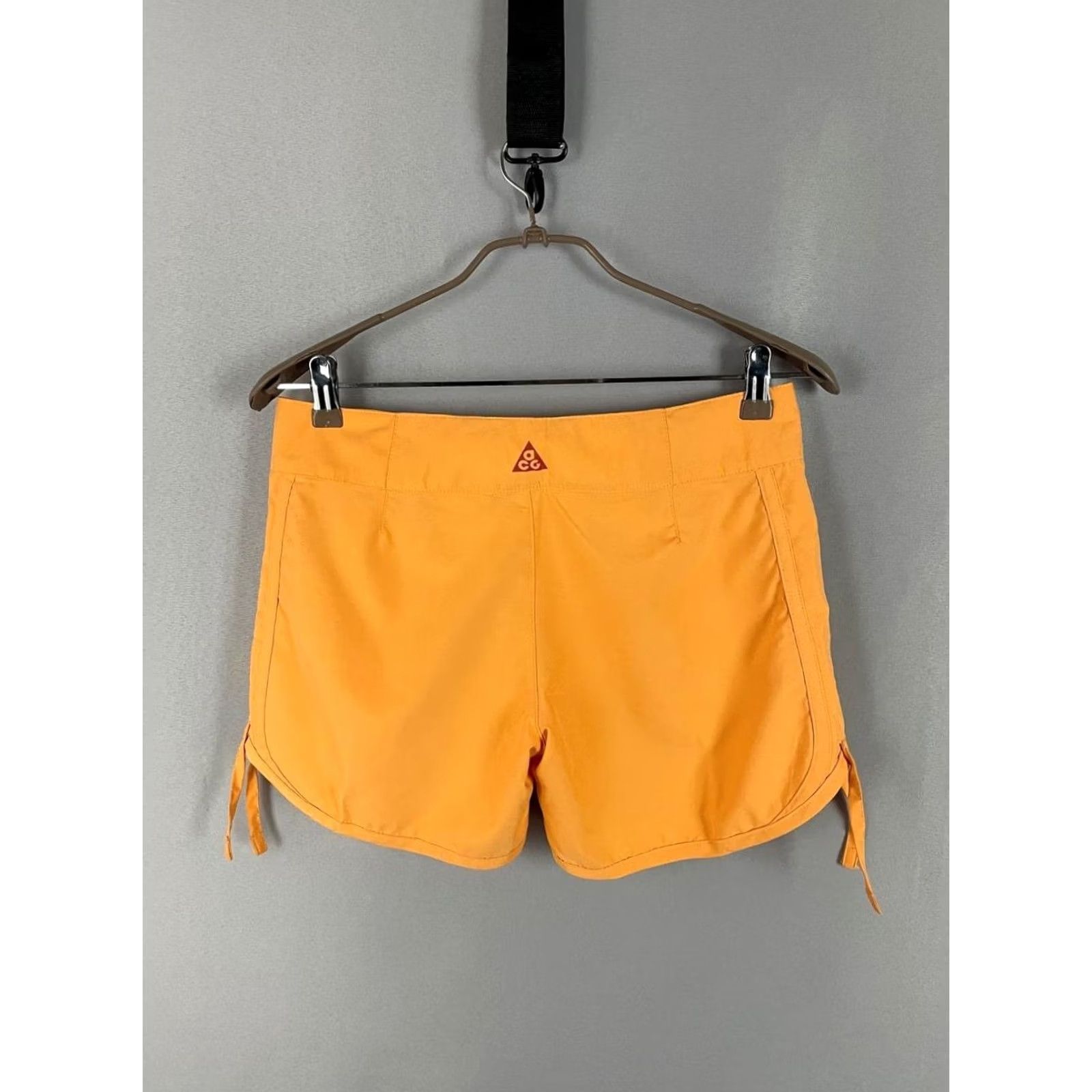 Nike ACG Nike ACG/ETC Shorts Womens Size 32X34 Orange Polyester Sports Mini Button Fly Size 24" / US 00 / IT 34 - 6 Thumbnail