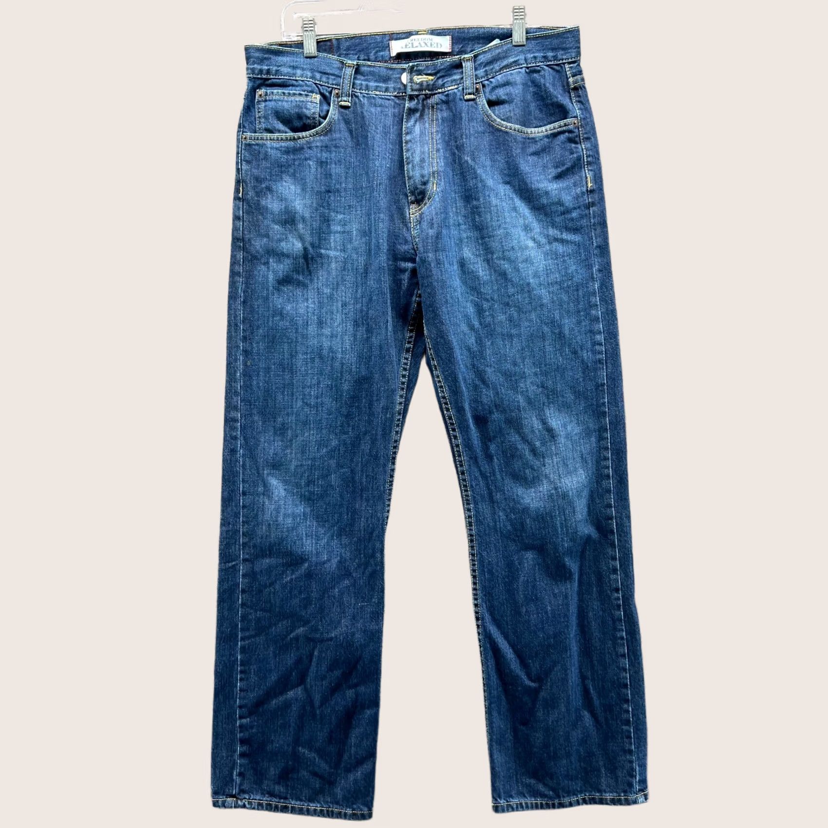 Tommy Hilfiger VINTAGE Tommy Hilfiger Jeans Men 34x32 Jeans Regular Blue Denim Straight Relaxed 90s Mens Size US 34 / EU 50 - 1 Thumbnail