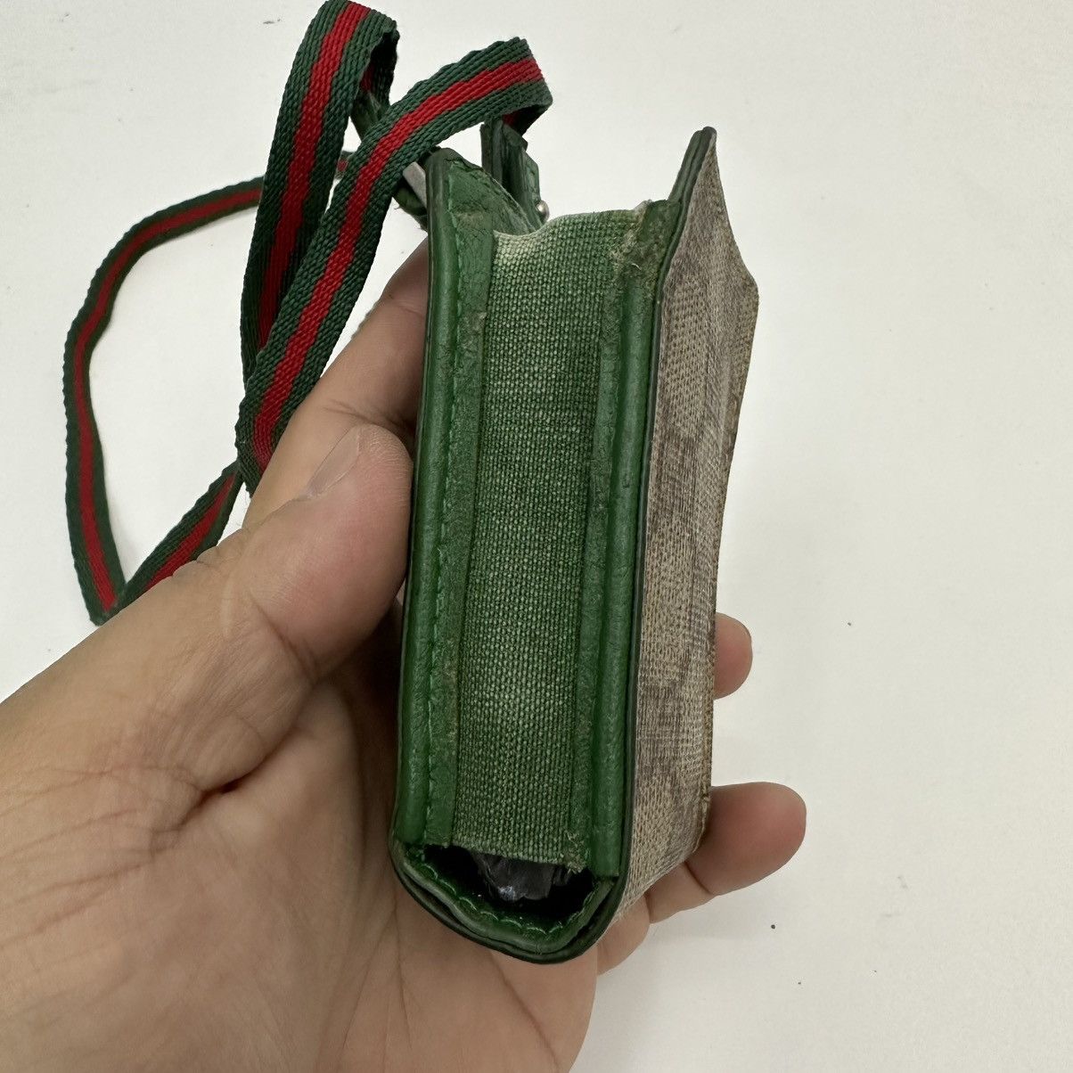 Gucci ‼️YES‼️ GUCCI GG SUPREME MOBILE PHONE LANYARD NECK STRAP BAG Size ONE SIZE - 8 Thumbnail