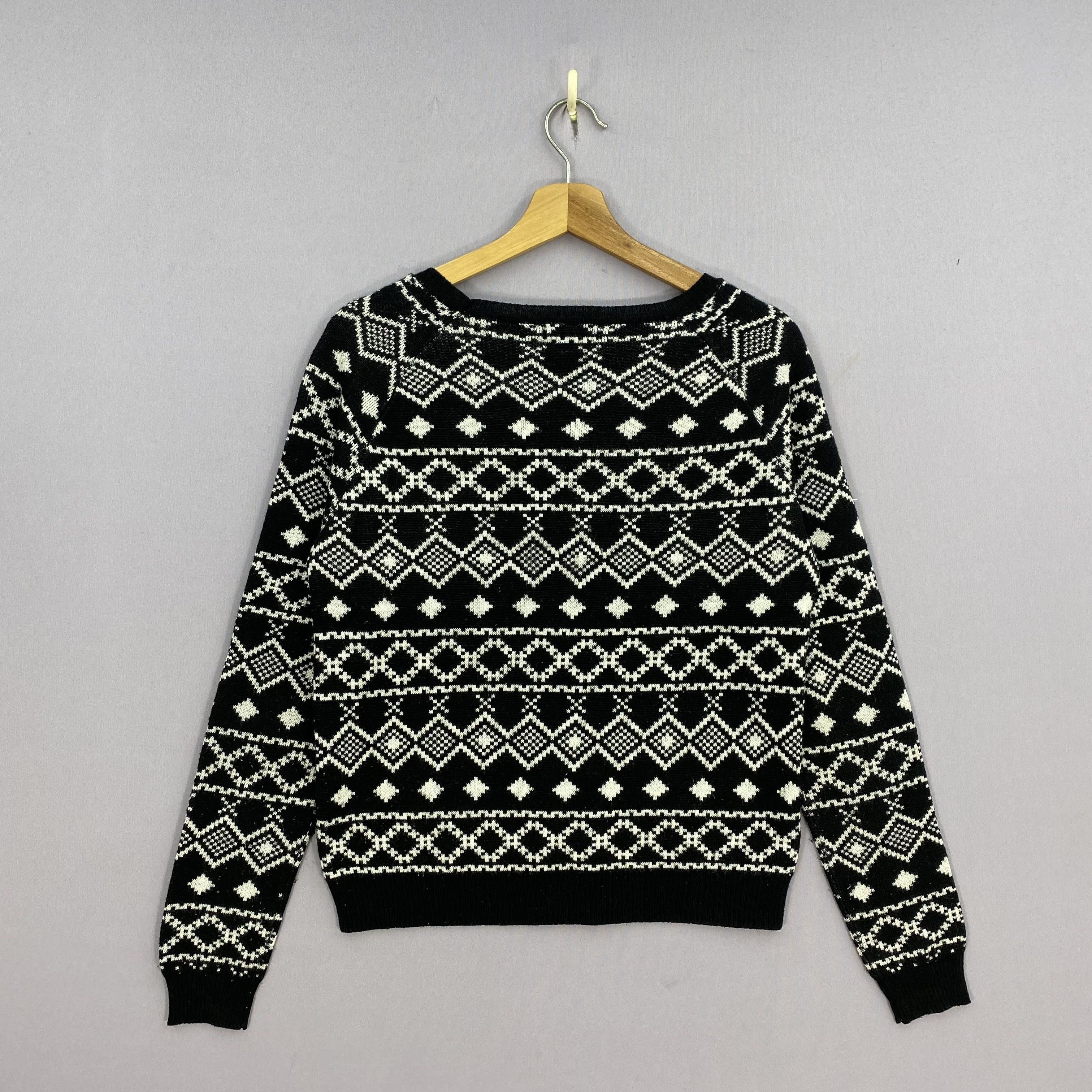Japanese Brand Vintage LA Hearts Fair Isle T-Rex Sweater Novelty Jumper Size S / US 4 / IT 40 - 3 Thumbnail
