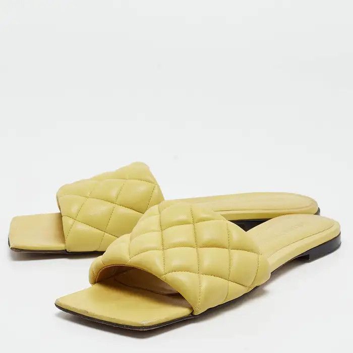 Bottega Veneta o1bcso1str0924 Flat Sandals in Yellow Size US 5.5 / IT 35.5 - 2 Thumbnail