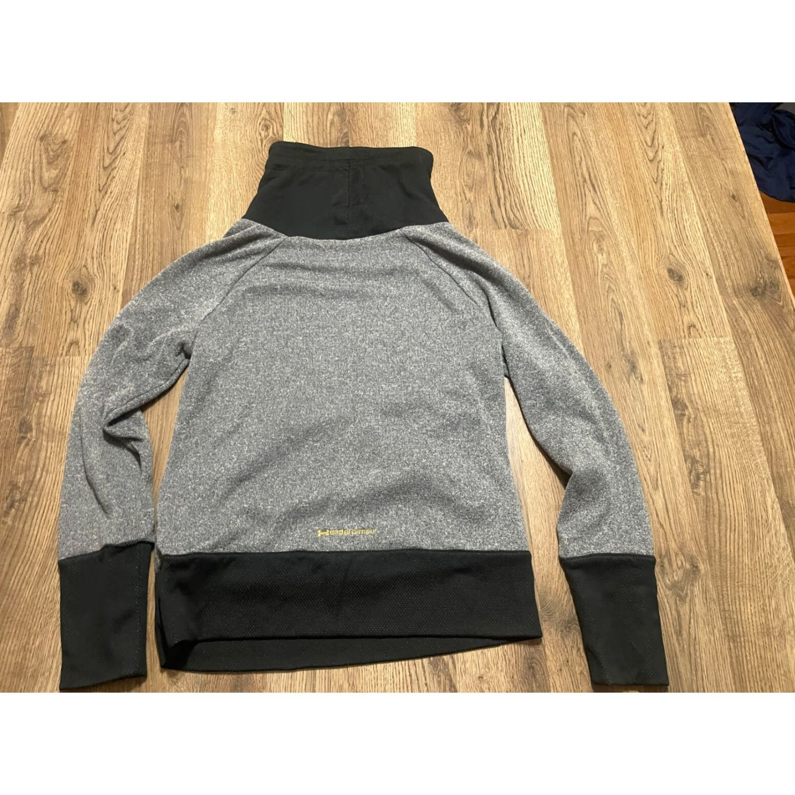 Under Armour Under Armour Sweater Womens XS Black Gray Turtleneck Pullover SemiFitted Long Sleeve Casual Size XS / US 0-2 / IT 36-38 - 2 Thumbnail