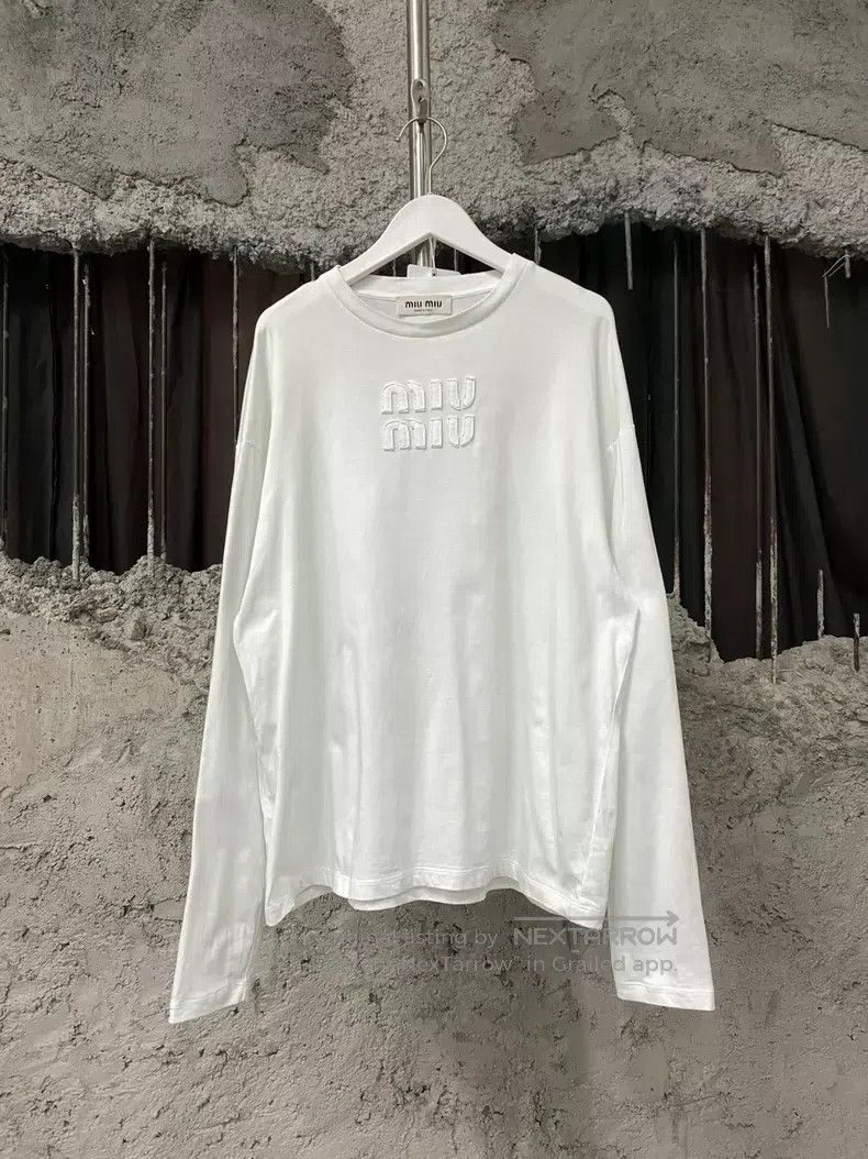 Miu Miu Miu Miu Size XS Sticker logo long sleeve Size XS / US 0-2 / IT 36-38 - 1 Thumbnail