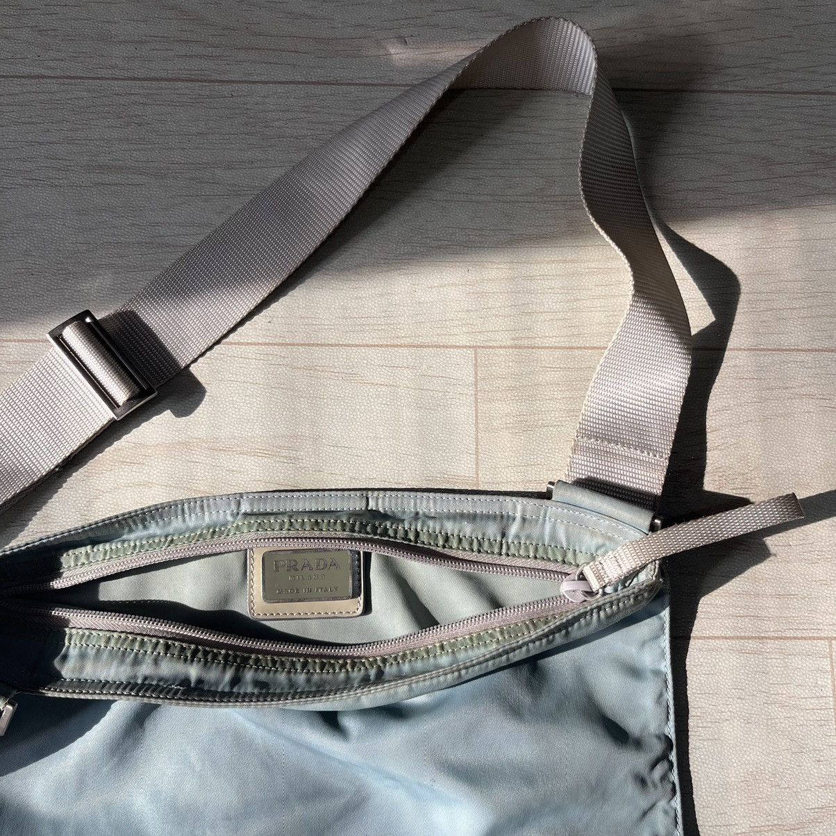 Prada DELETE IN 24 HOURS ❗️Vintage Prada nylon slingbag 🔵 Size ONE SIZE - 4 Thumbnail