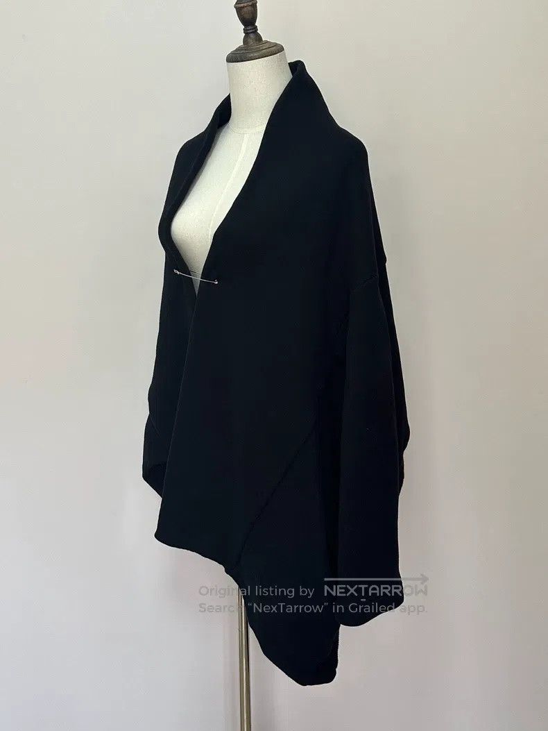 Yohji Yamamoto Yohji Yamamoto Black pin irregular long sleeve Shawl and C Size XS / US 0-2 / IT 36-38 - 4 Thumbnail