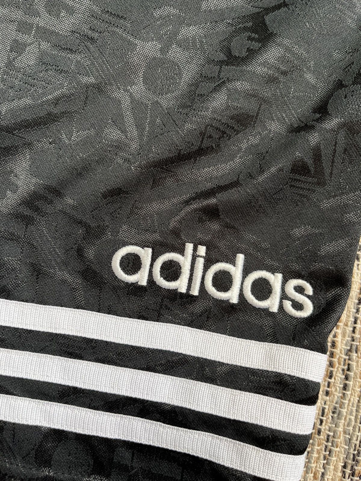 Adidas × Vintage Vintage Adidas Shorts sportswear activewear 90s 80s Size US 34 / EU 50 - 10 Thumbnail