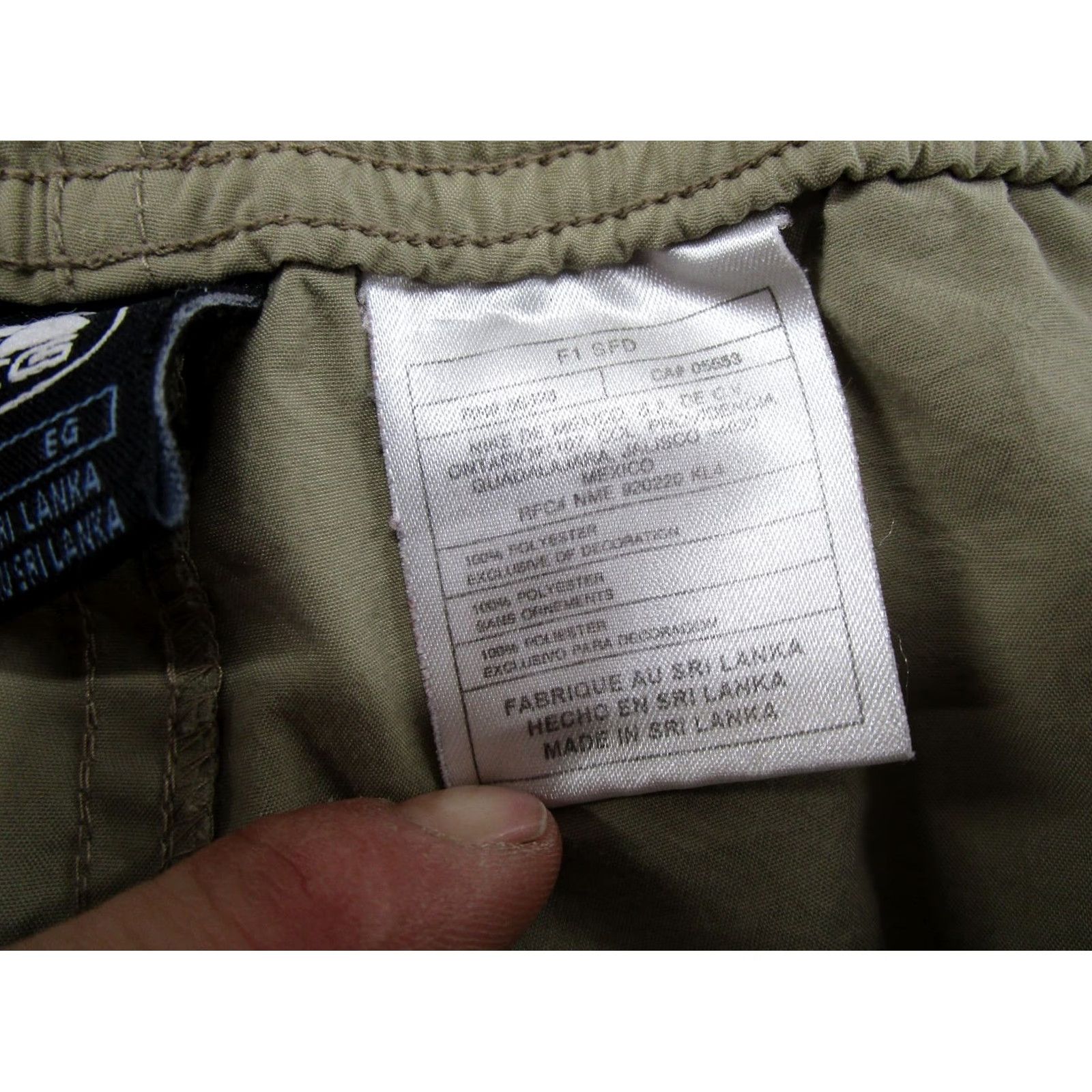 Nike ACG VINTAGE Nike ACG Cargo Shorts Mens XL Belted Elastic Waist Beige Cotton 90s 00s Cargo Pocket Mens Size US 36 / EU 52 - 5 Thumbnail