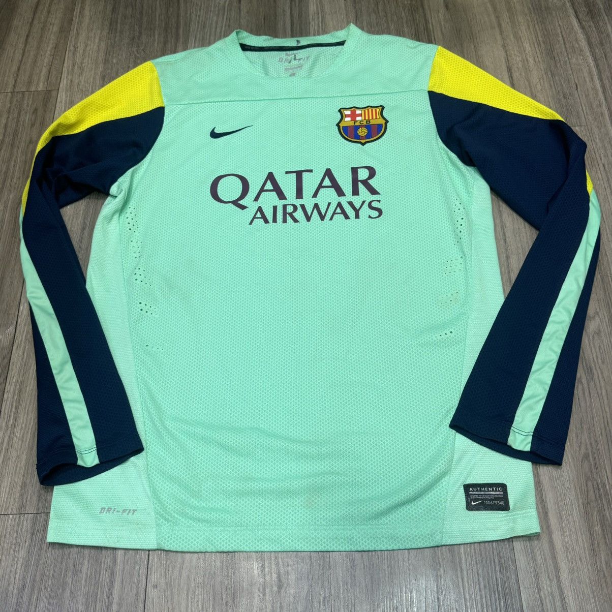 Nike Barcelona 13/14 player issued/worn training top Size US L / EU 52-54 / 3 - 1 Thumbnail
