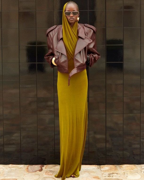Saint Laurent Paris o1s1wg111024 Hooded Maxi Dress in Dark Mustard Size XS / US 0-2 / IT 36-38 - 2 Thumbnail