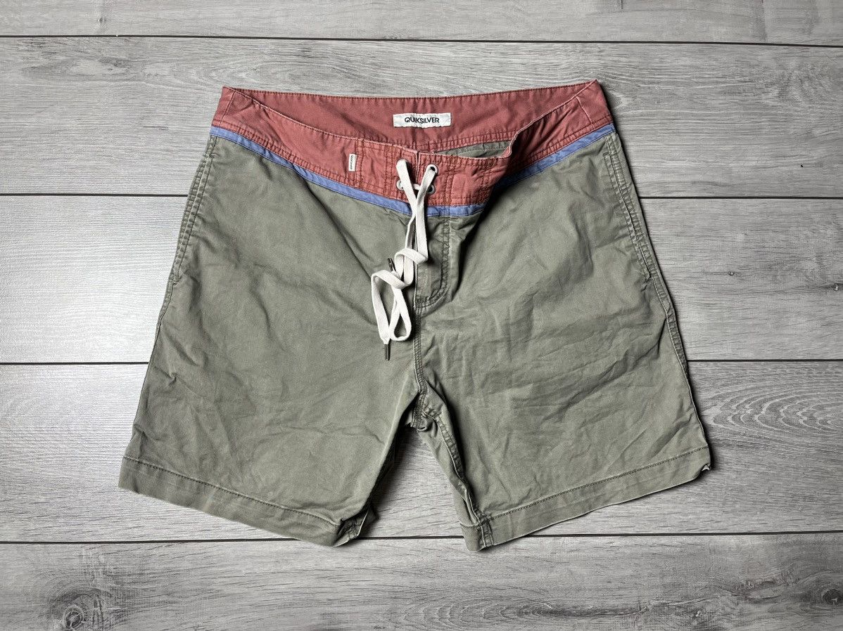 Quiksilver Vintage Quiksilver shorts size 36 Size US 36 / EU 52 - 1 Thumbnail