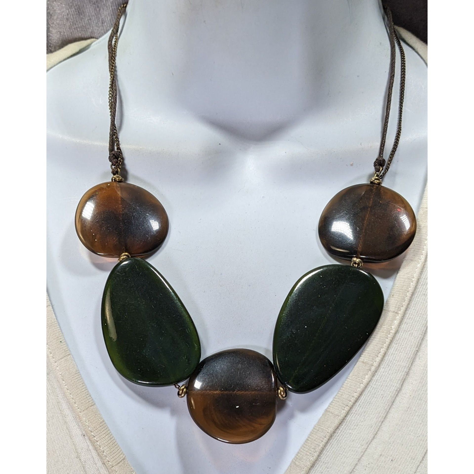 Kenneth Cole Kenneth Cole Brown & Green Beaded Statement Necklace With Ad Size ONE SIZE - 4 Thumbnail