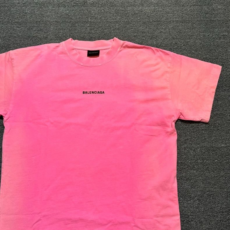 Balenciaga Balenciaga Pink logo embroidery before and after washing t Size US M / EU 48-50 / 2 - 3 Thumbnail