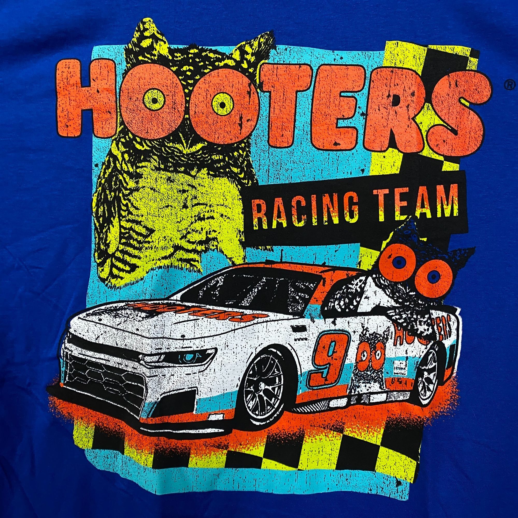 Other Hooters Racing Team Race Car Number 9 Graphic Design T-Shirt Size US XL / EU 56 / 4 - 2 Thumbnail