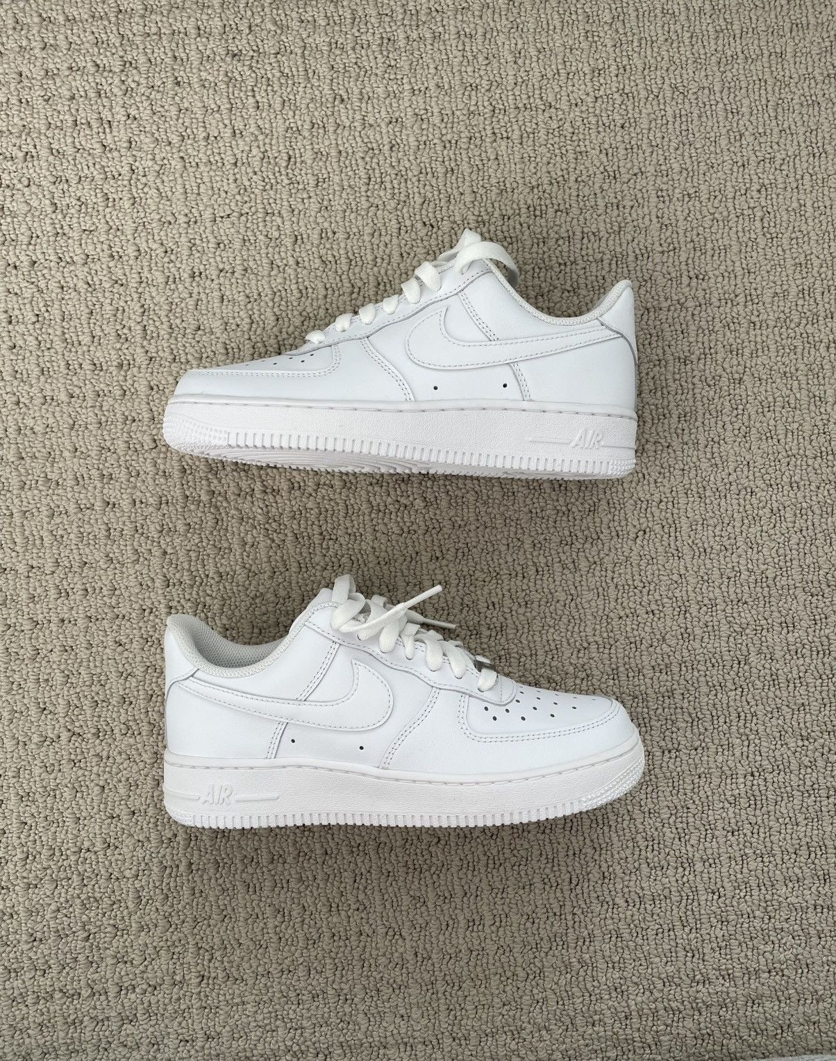 Nike WMNS NIKE AIR FORCE 1 ‘07 Size US 7 / IT 37 - 1 Thumbnail