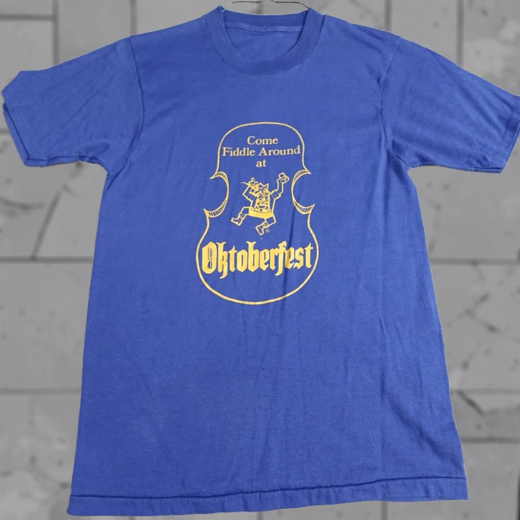 Vintage VINTAGE American Vintage Shirt Men Small Blue Oktoberfest Short Sleeve Crew Neck Cotton Jersey Graphic Print 90s Concert Flaw Free Size US S / EU 44-46 / 1 - 1 Thumbnail