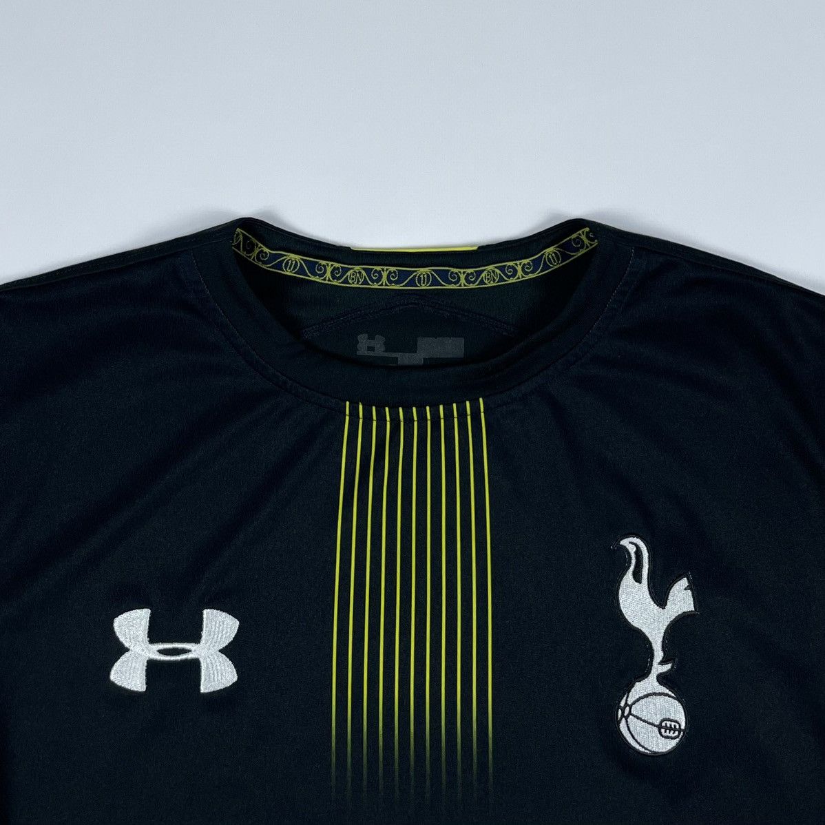 Under Armour Tottenham Hotspur 2014/2015 Away Soccer Jersey Size US M / EU 48-50 / 2 - 5 Thumbnail