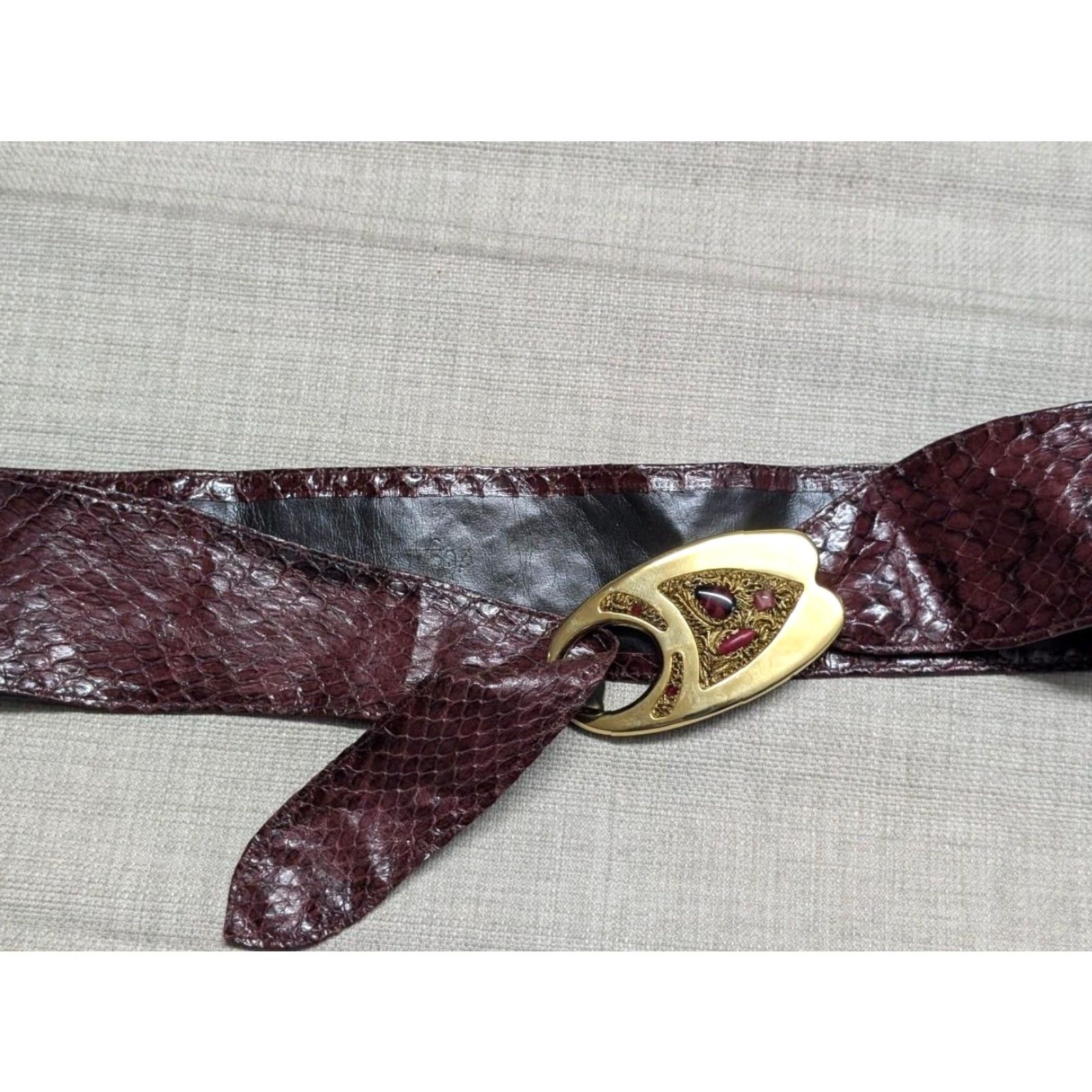 Vintage VINTAGE Morris Moskowitz GENUINE SNAKESKIN belt, Red Burgundy, M, 2.5" width, Leather, Women's, Glam, Tie Belt, 34-35 in, 1980s, Mens? Womens Size M / US 6-8 / IT 42-44 - 6 Thumbnail