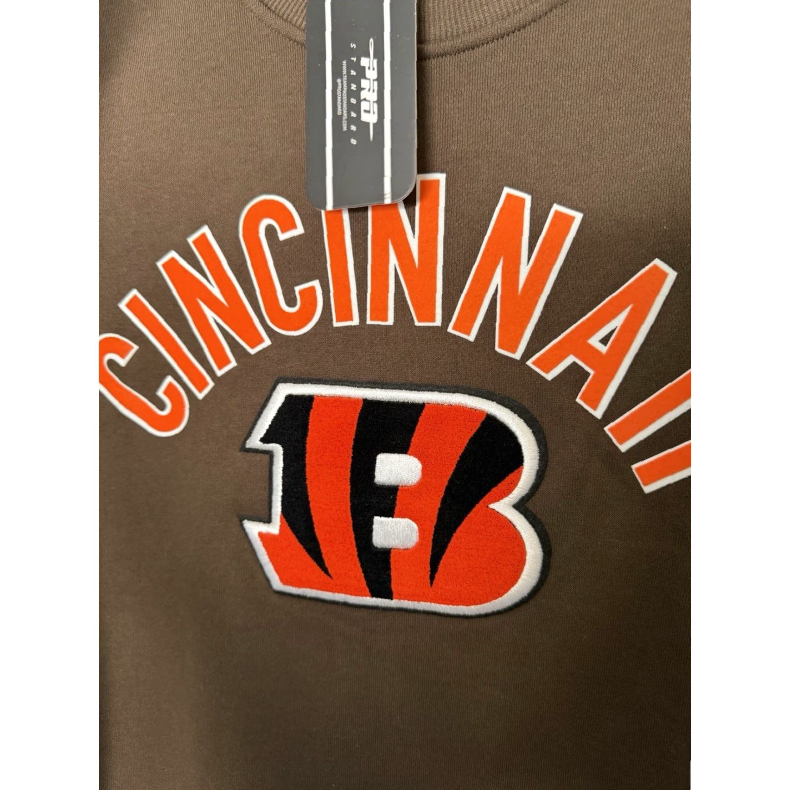 Pro Standard Pro Standard NFL Sweatshirt Cincinnati Bengals Brown Mens Medium Pullover Crew Neck Logo Sweatshirt Size US M / EU 48-50 / 2 - 4 Thumbnail