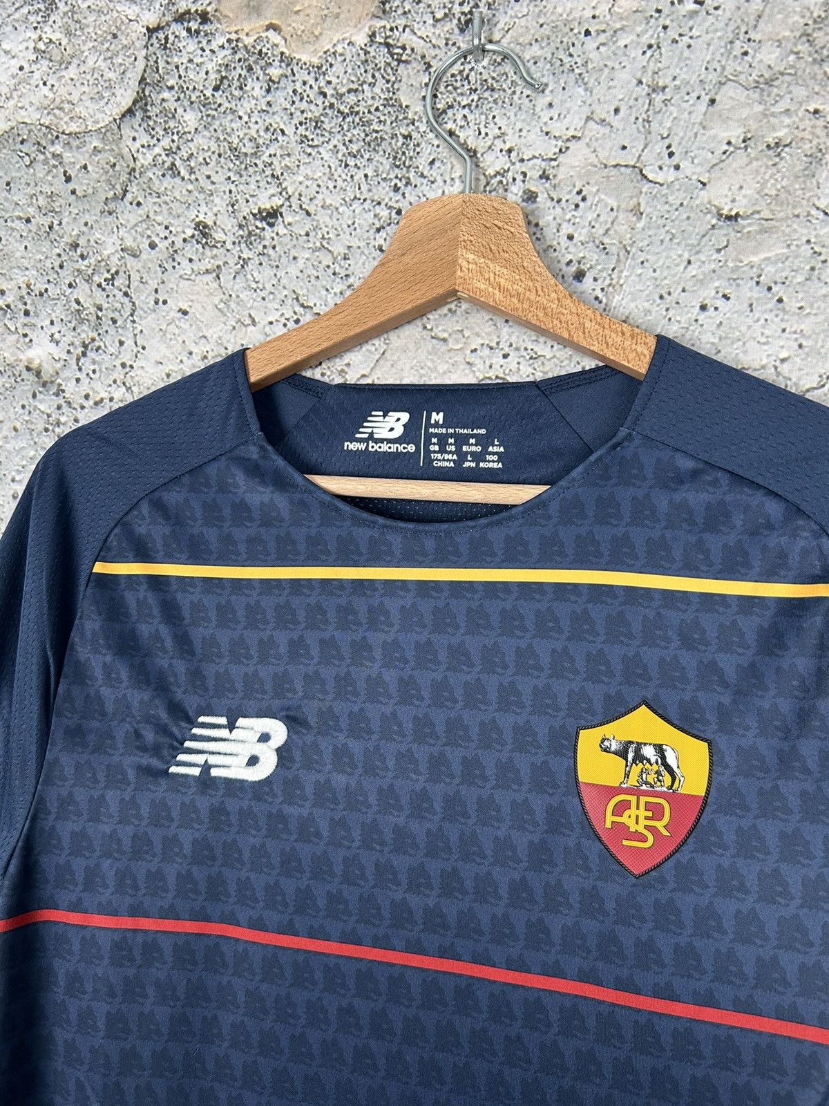 New Balance AS Roma New Balance Soccer Jersey Football Rare Hype Size US M / EU 48-50 / 2 - 3 Thumbnail
