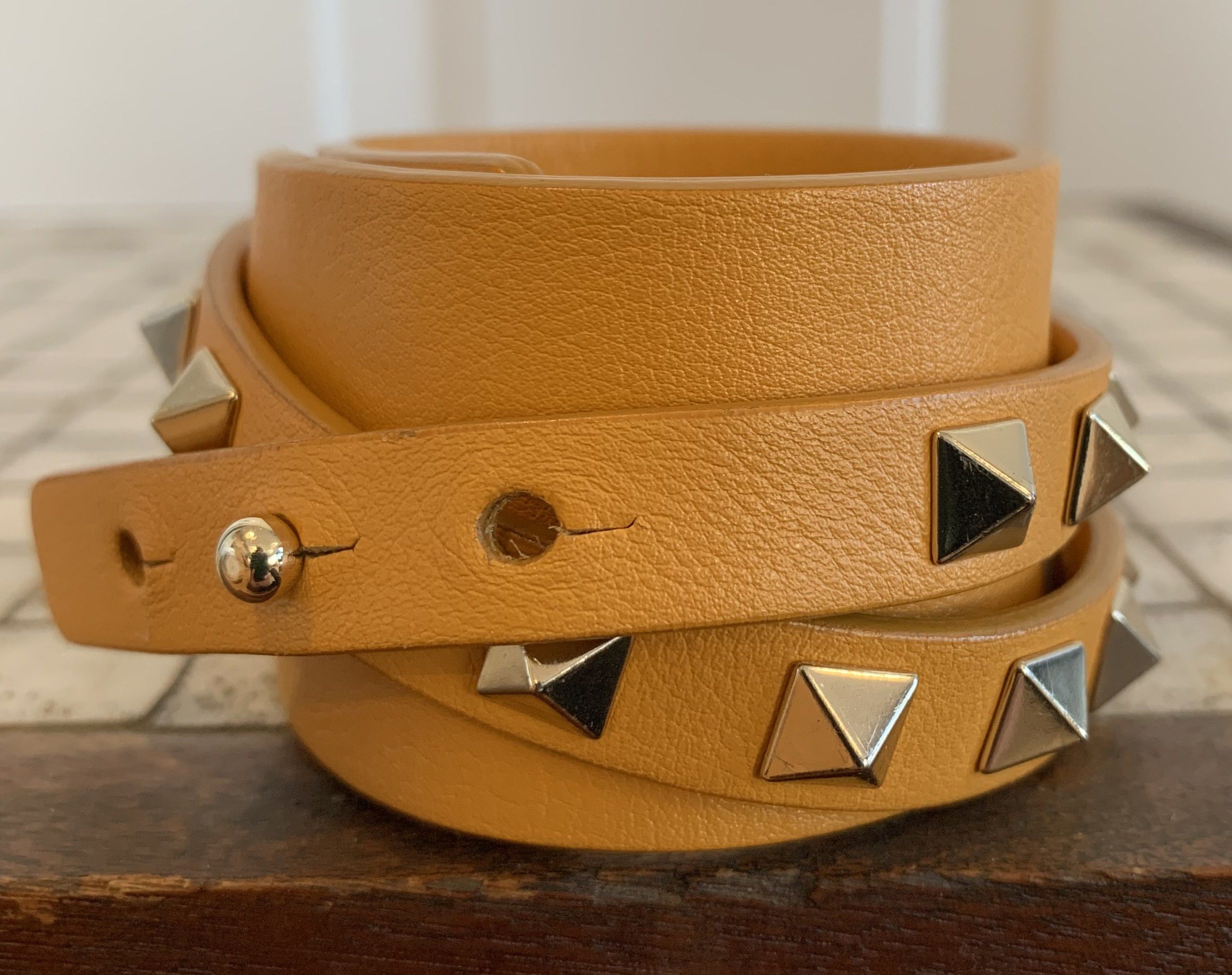 Valentino Valentino Studded Leather Wrap Bracelet Size ONE SIZE - 5 Thumbnail