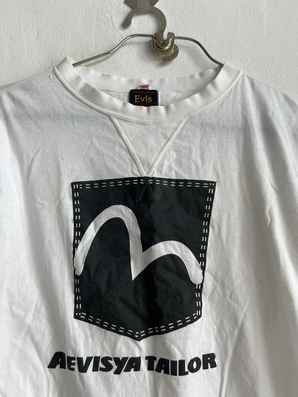Evisu 1990s Evis Daicock Seagull Logo Double V Cropped Tee Shirt Size US S / EU 44-46 / 1 - 3 Thumbnail