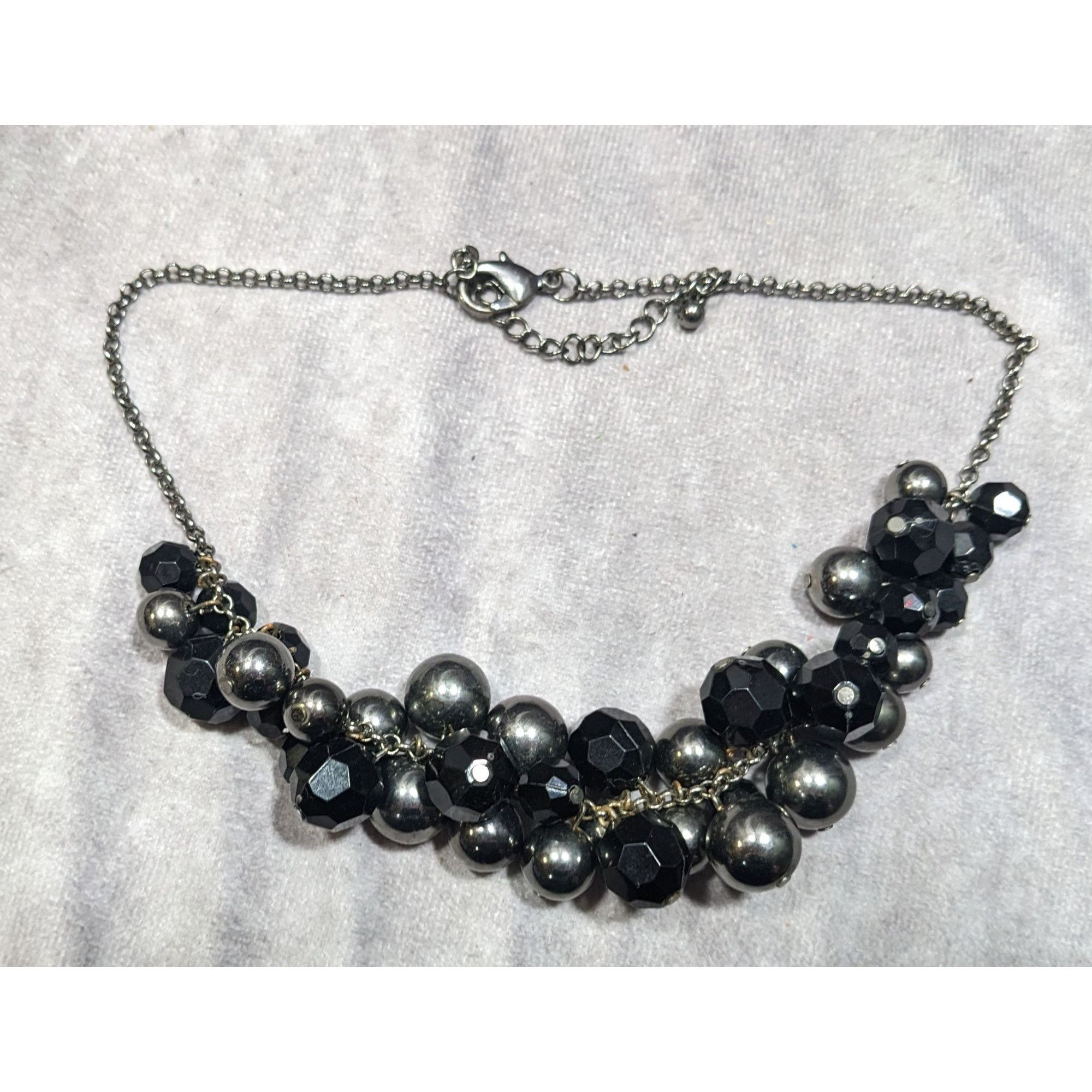 Other Glam Goth Black And Silver Tone Beaded Cluster Necklace Size ONE SIZE - 5 Thumbnail