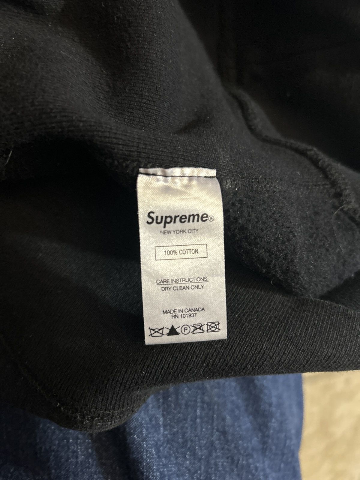 Supreme Supreme Patent/Chenille Arc Logo (Medium) Size US M / EU 48-50 / 2 - 7 Thumbnail