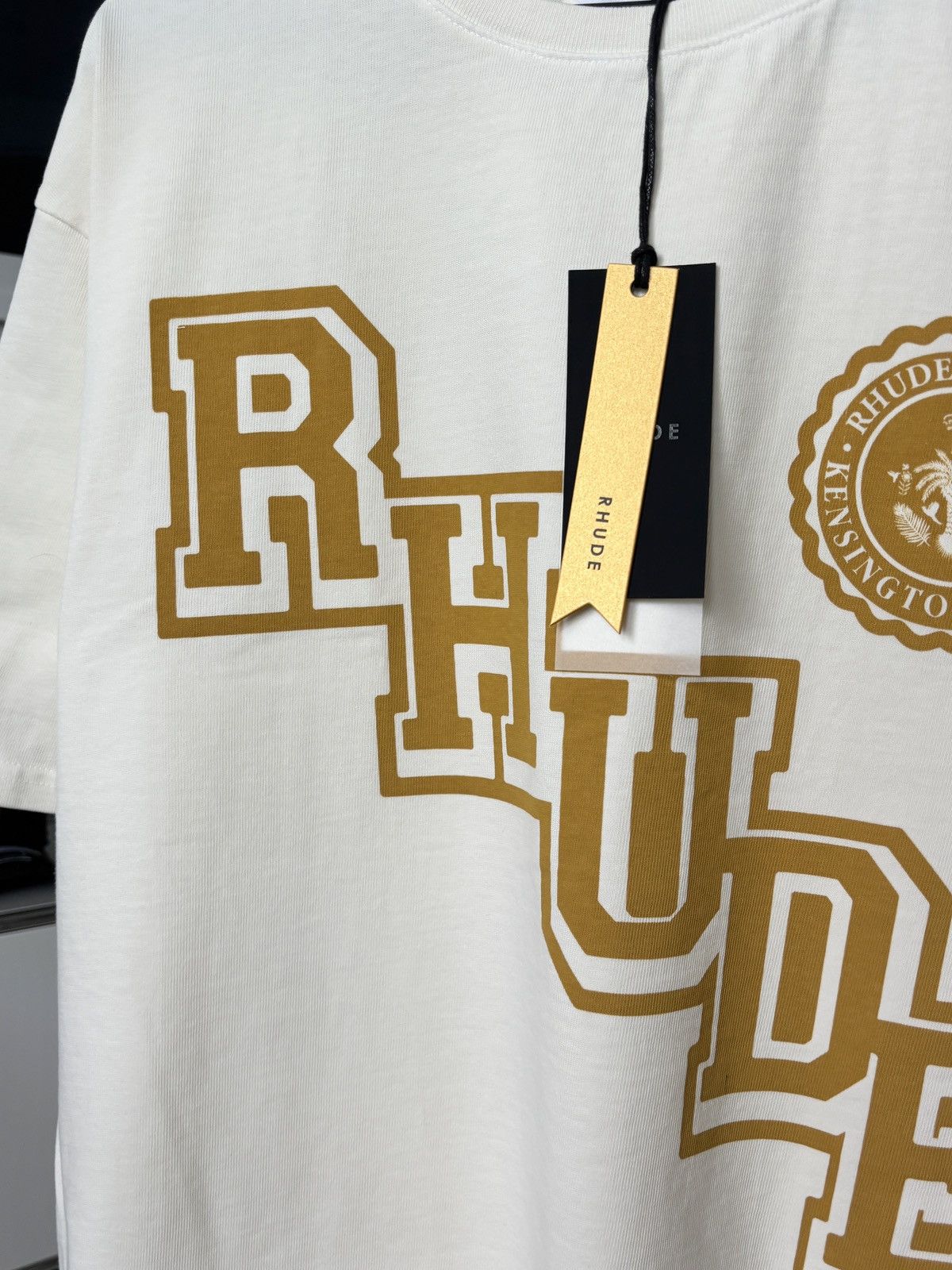 Rhude RHUDE | COLLEGIATE CREST LOGO TEE Size US XXL / EU 58 / 5 - 2 Thumbnail