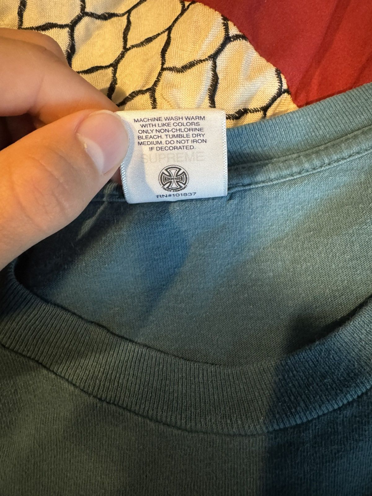 Supreme Supreme x Independent old english tee slate Size US XL / EU 56 / 4 - 5 Thumbnail
